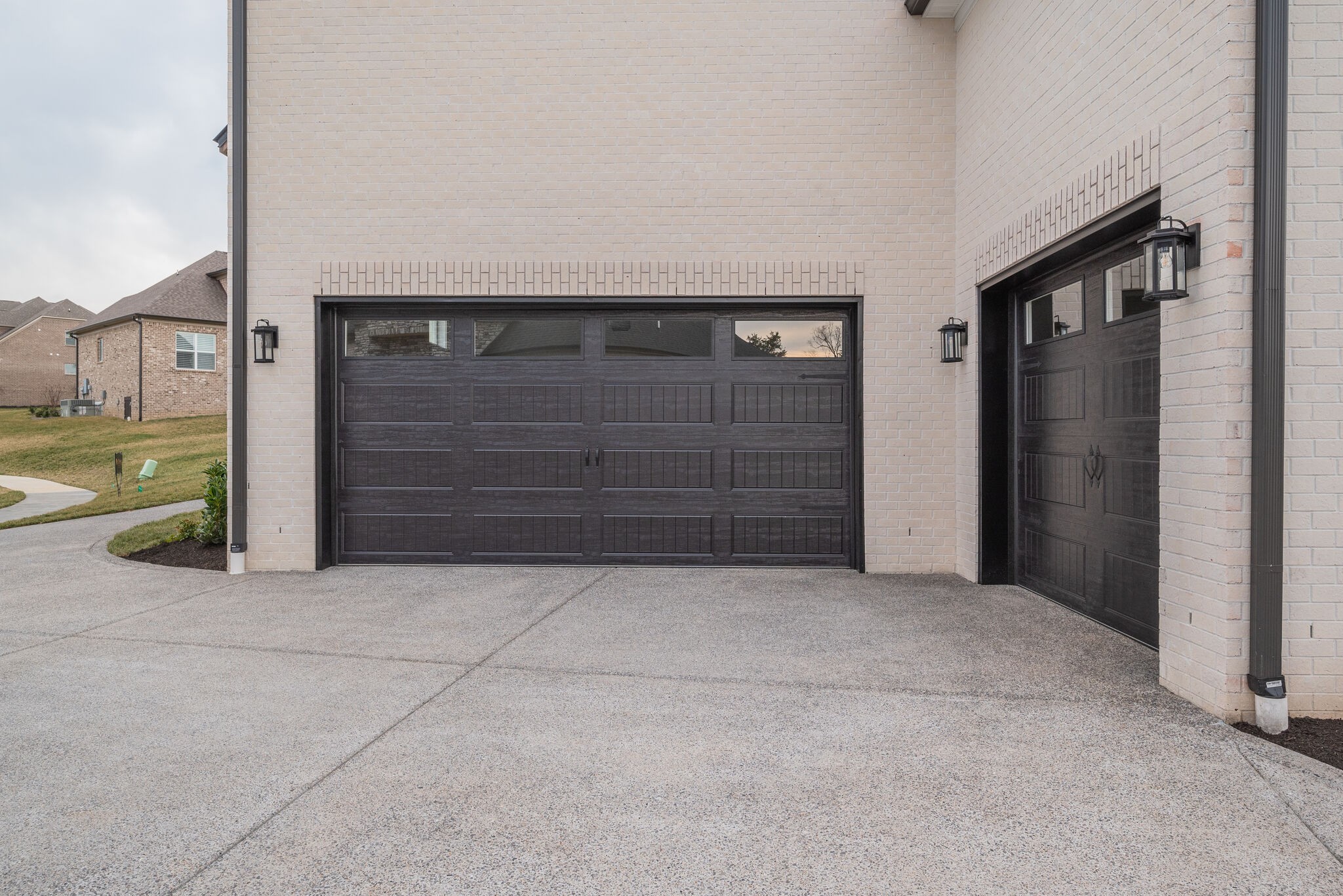 1029 Keeneland Dr