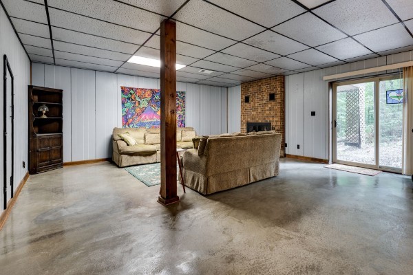8676 Poplar Creek Rd