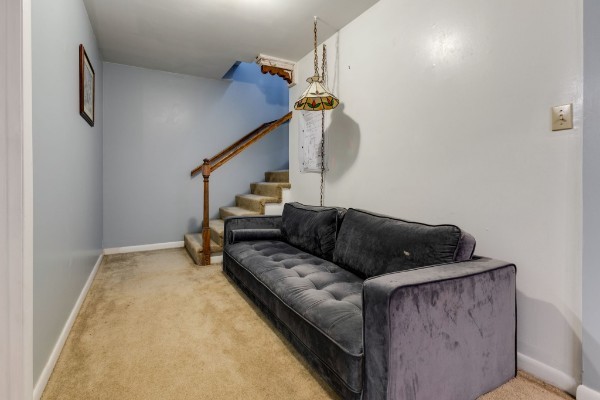 8676 Poplar Creek Rd