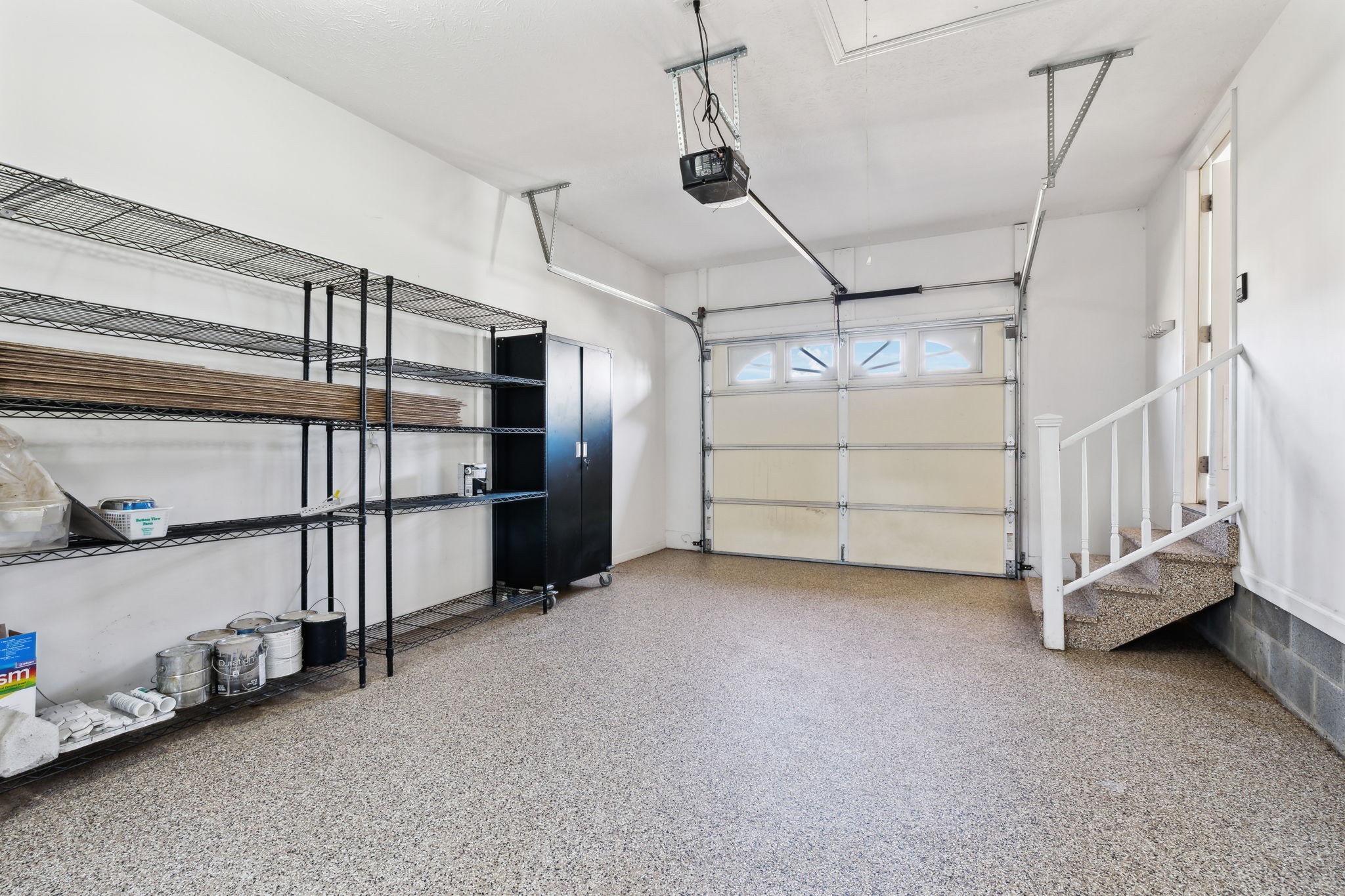 657 Community Ct