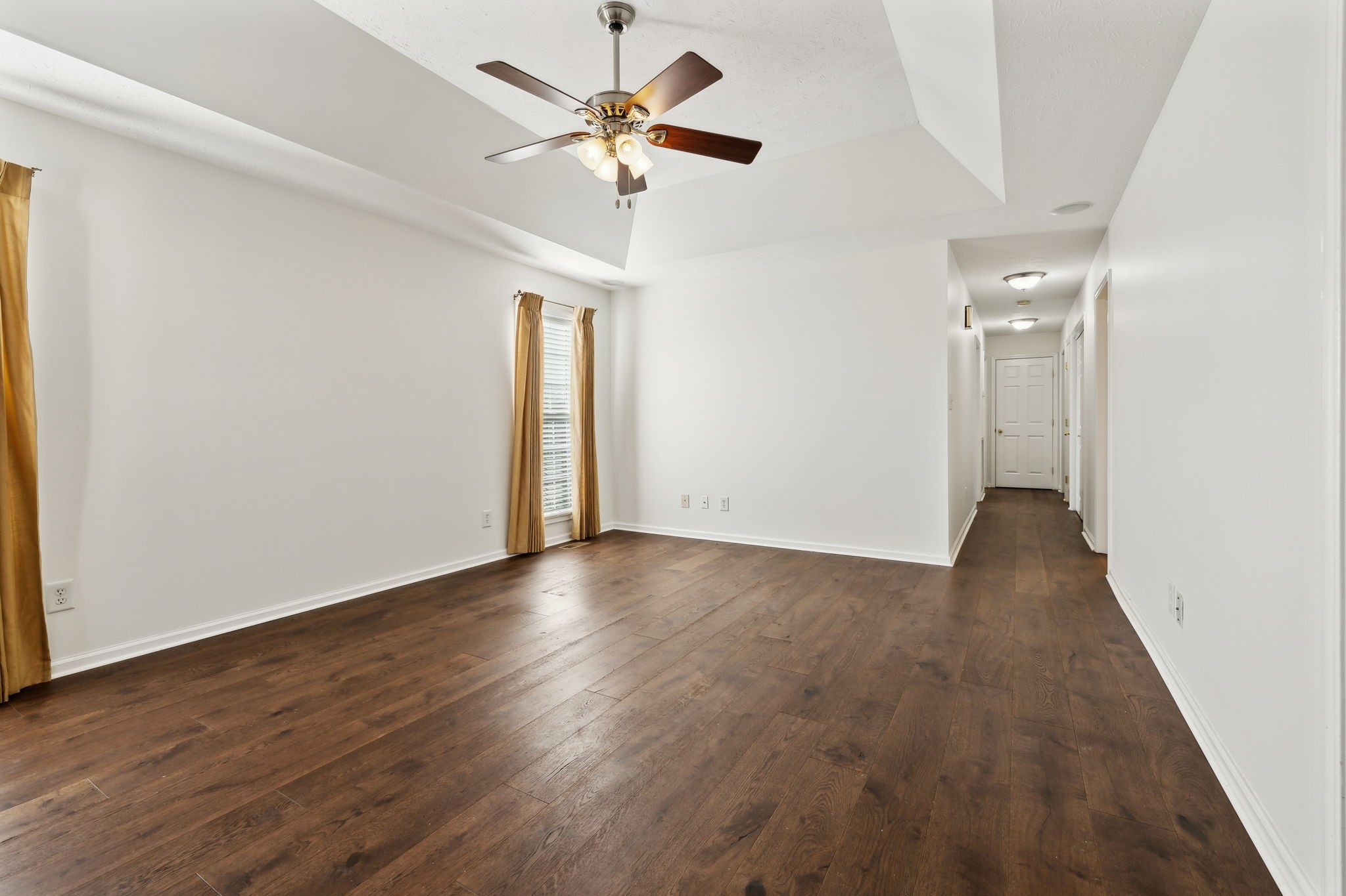 657 Community Ct