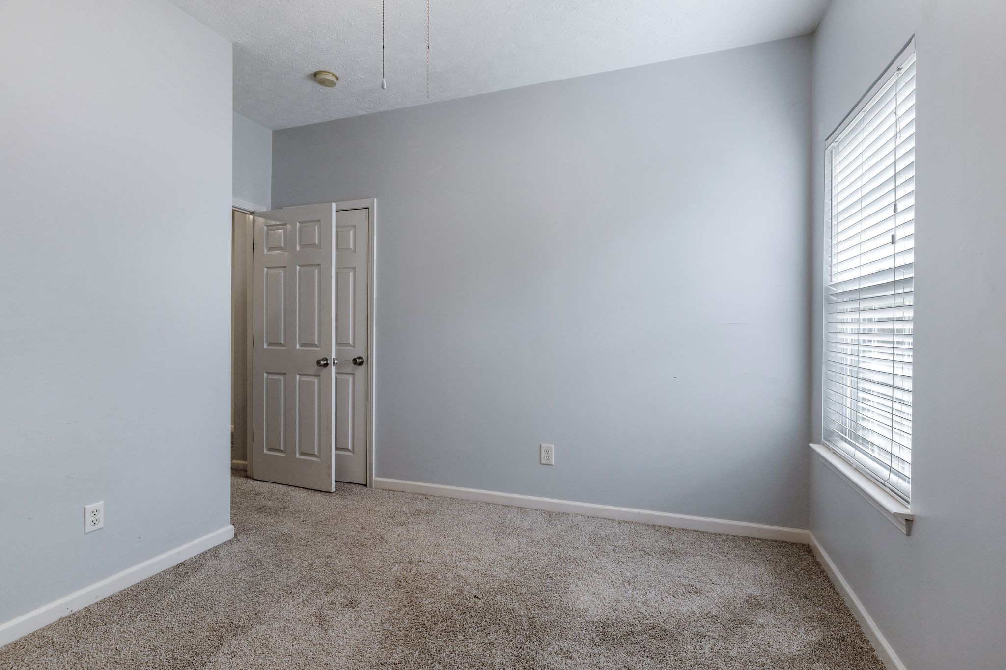 1007 Whitley Pl