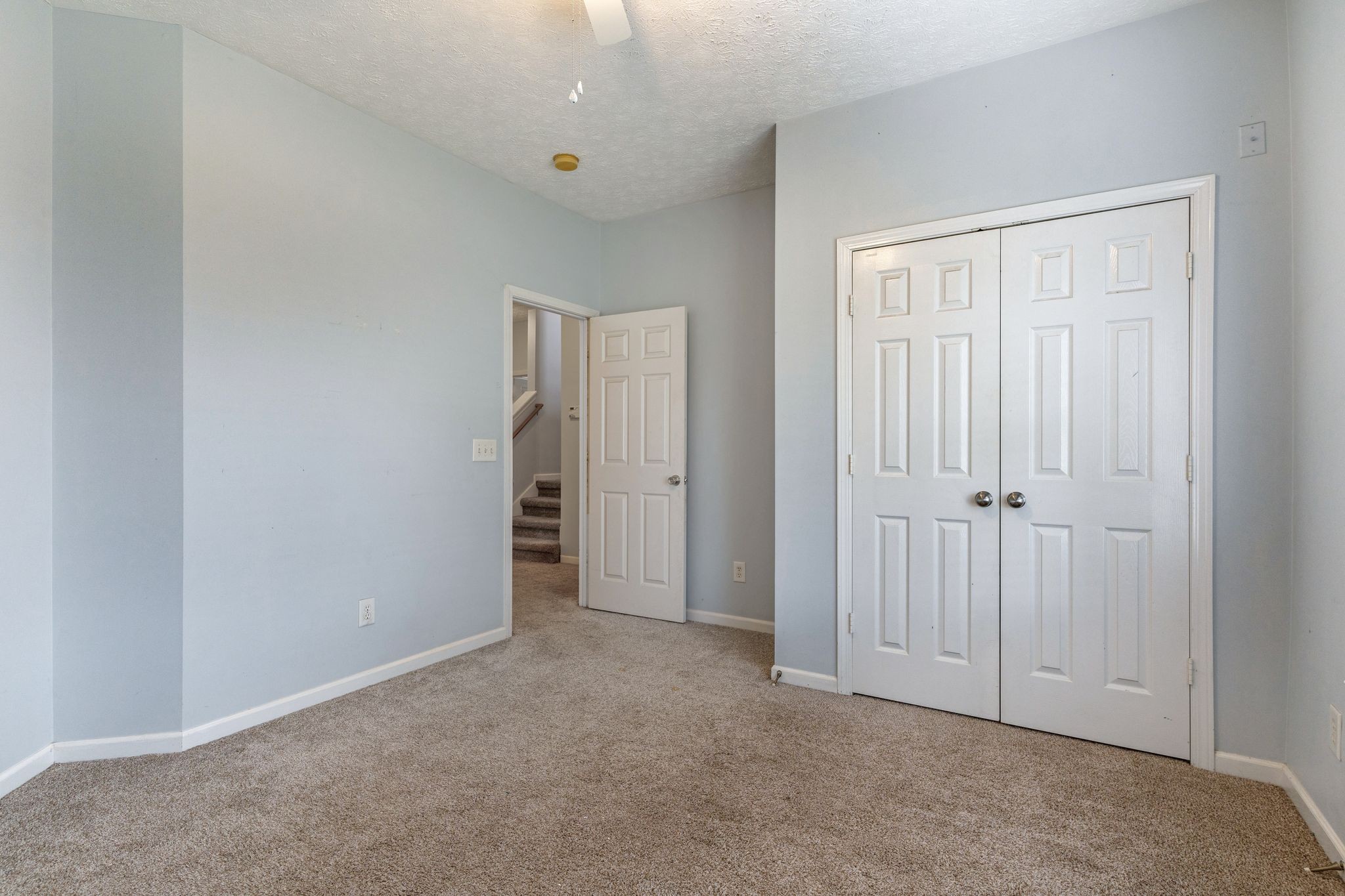1007 Whitley Pl