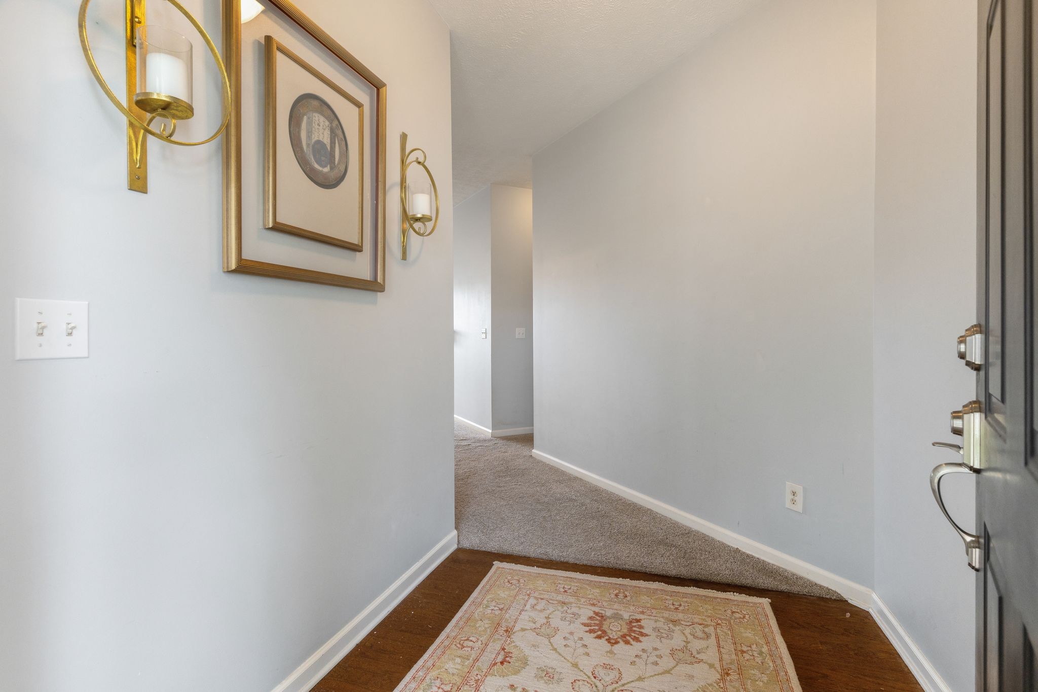 1007 Whitley Pl