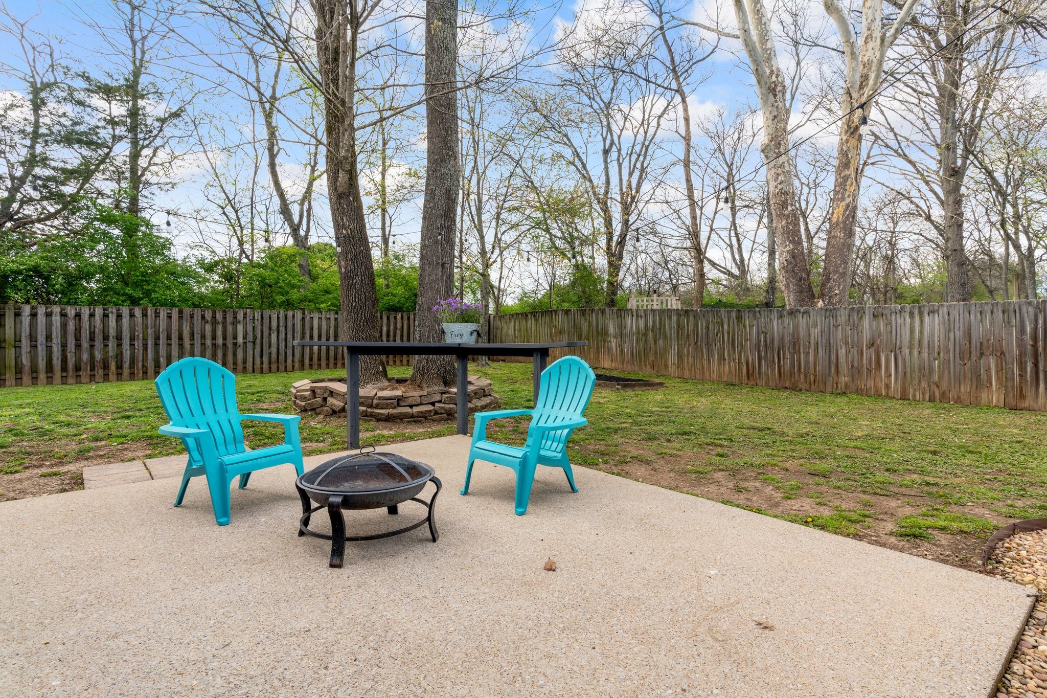 1007 Whitley Pl