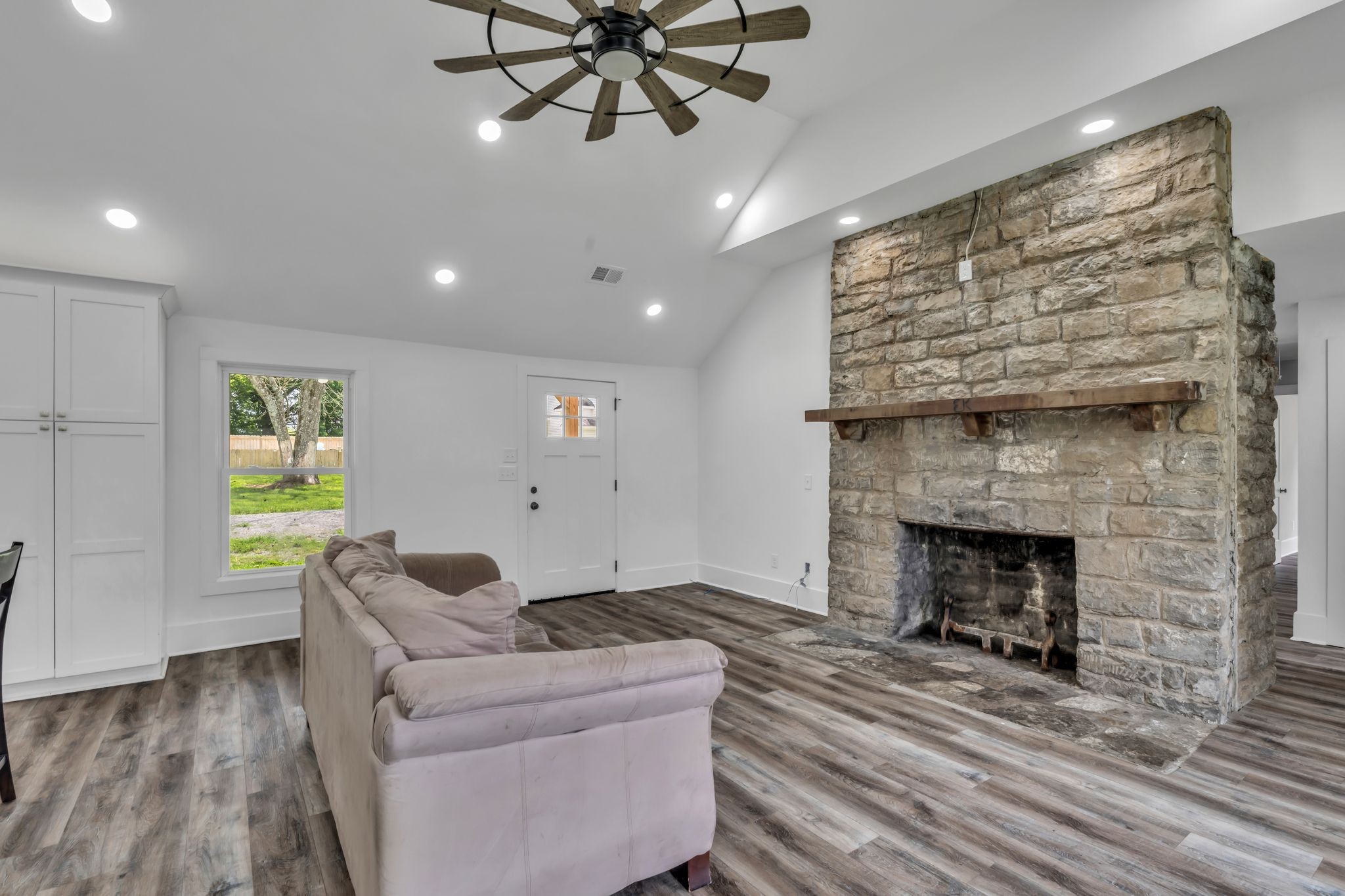 775 Rock Springs Rd