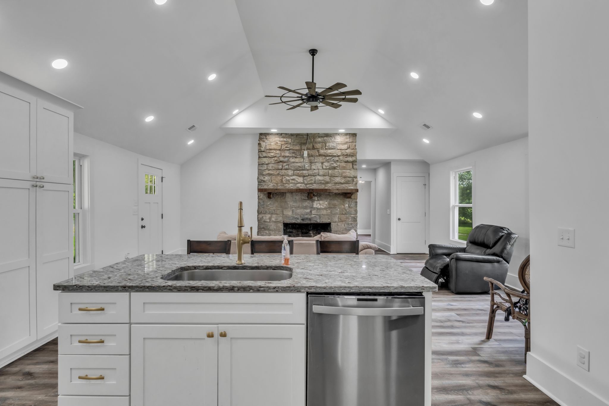 775 Rock Springs Rd