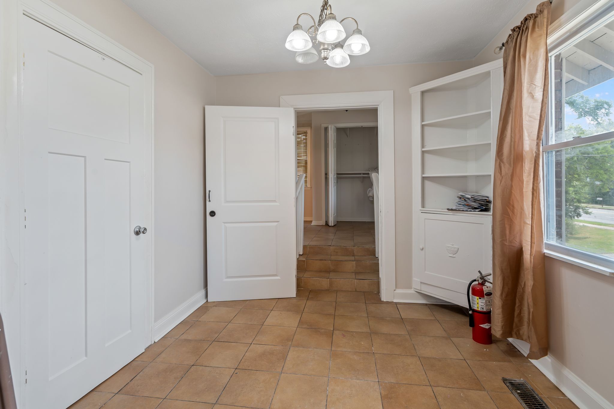 401 Neelys Bend Rd