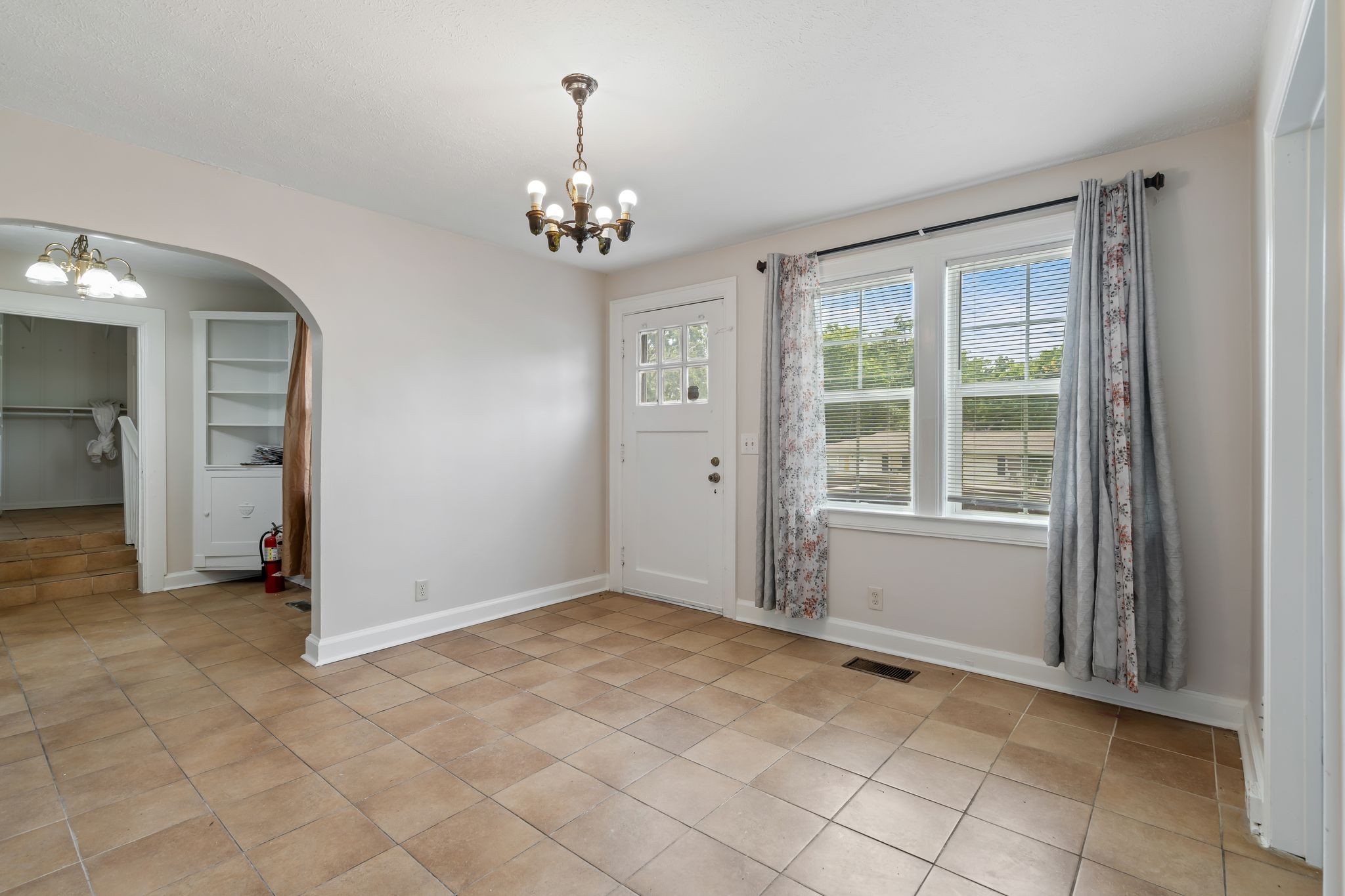 401 Neelys Bend Rd