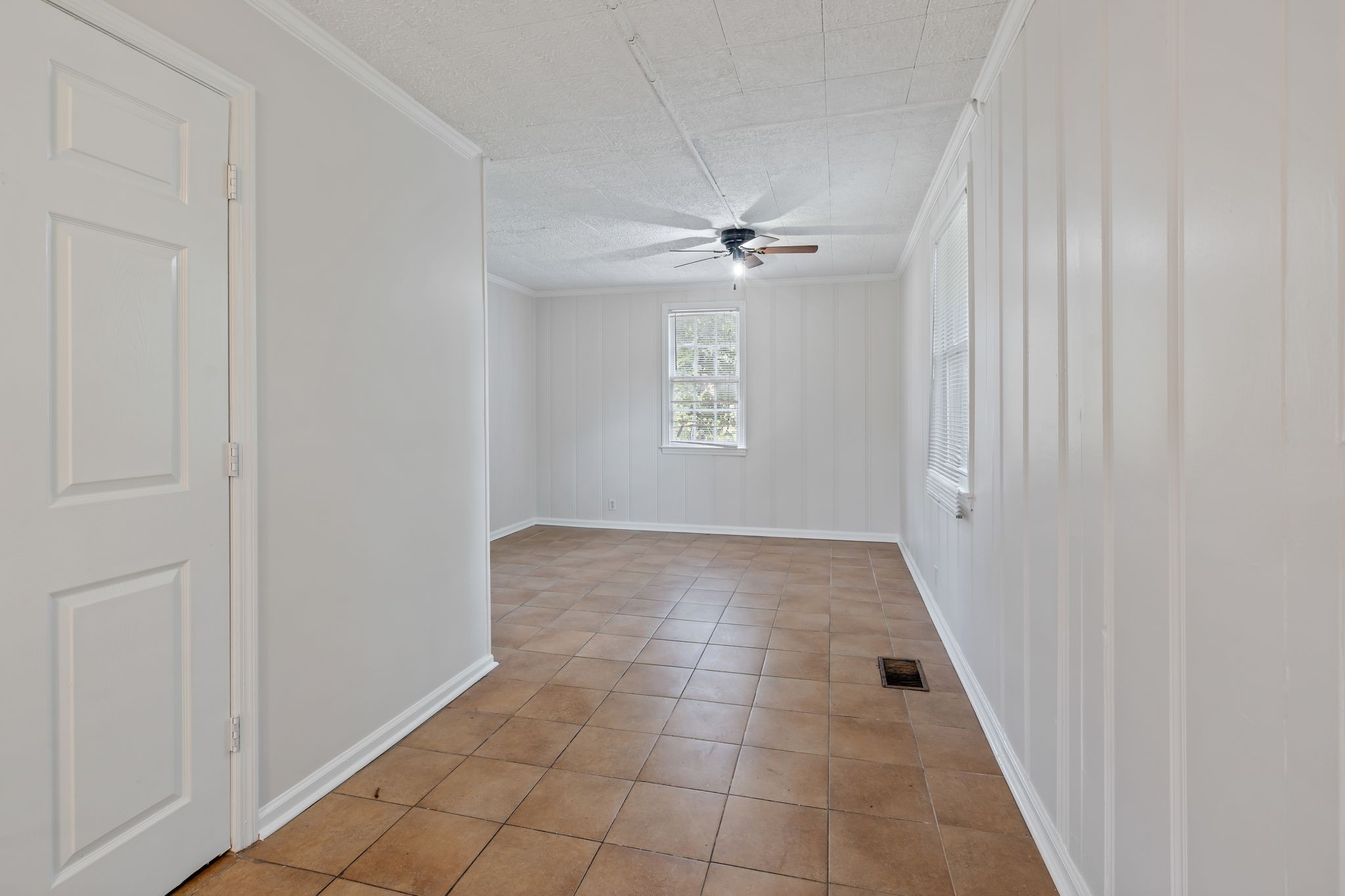401 Neelys Bend Rd
