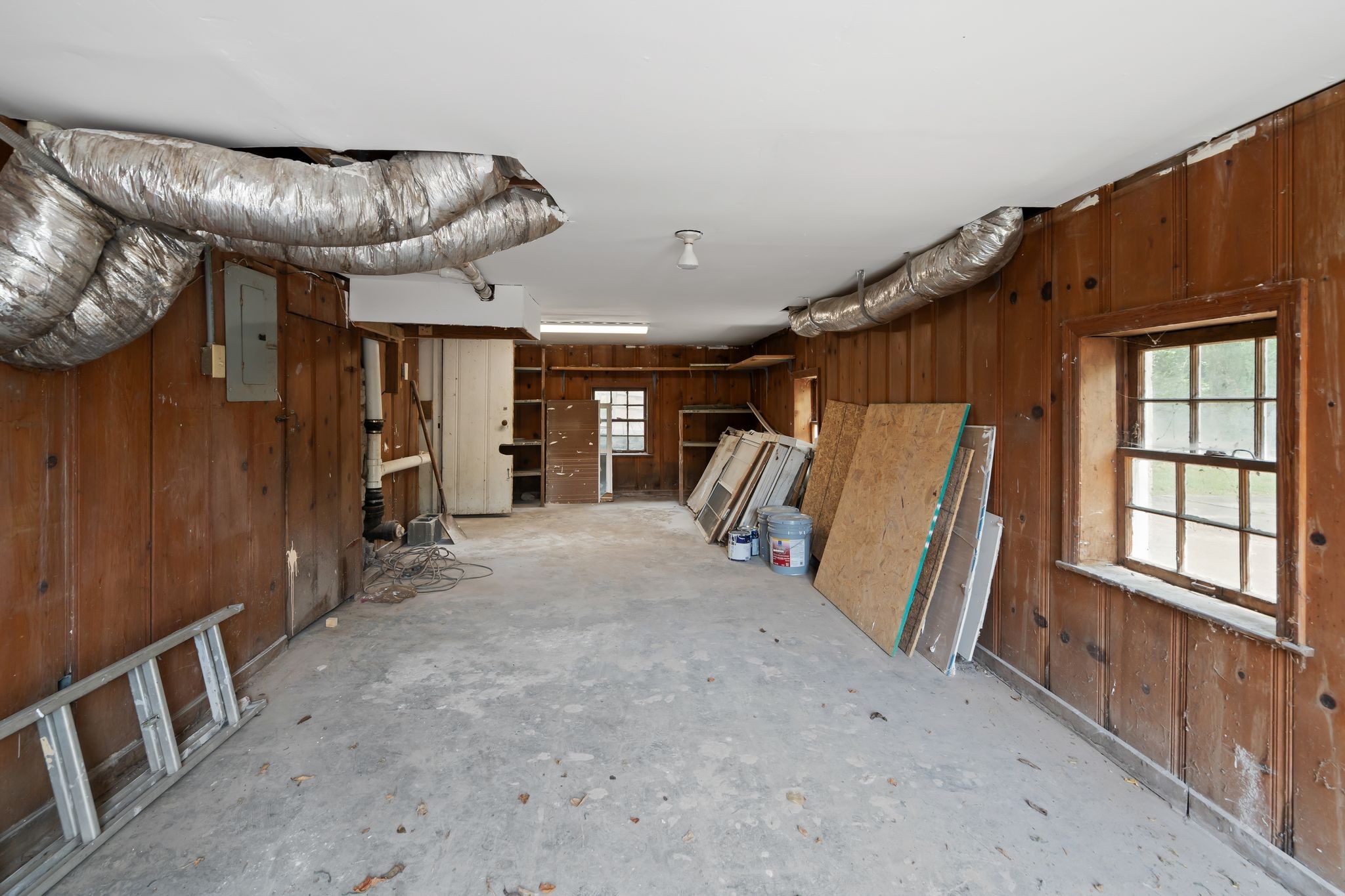 401 Neelys Bend Rd