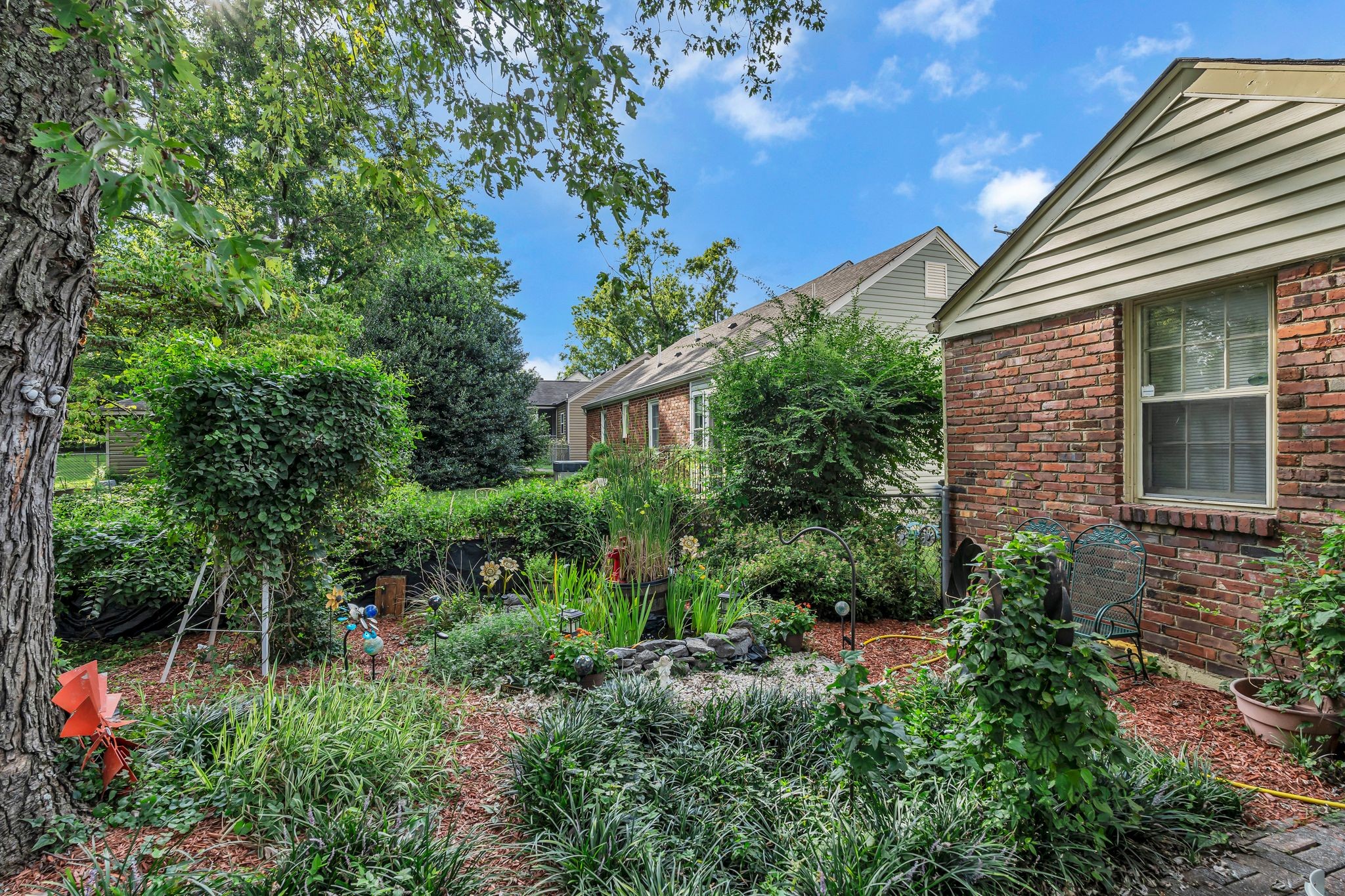253 Sunrise Ave
