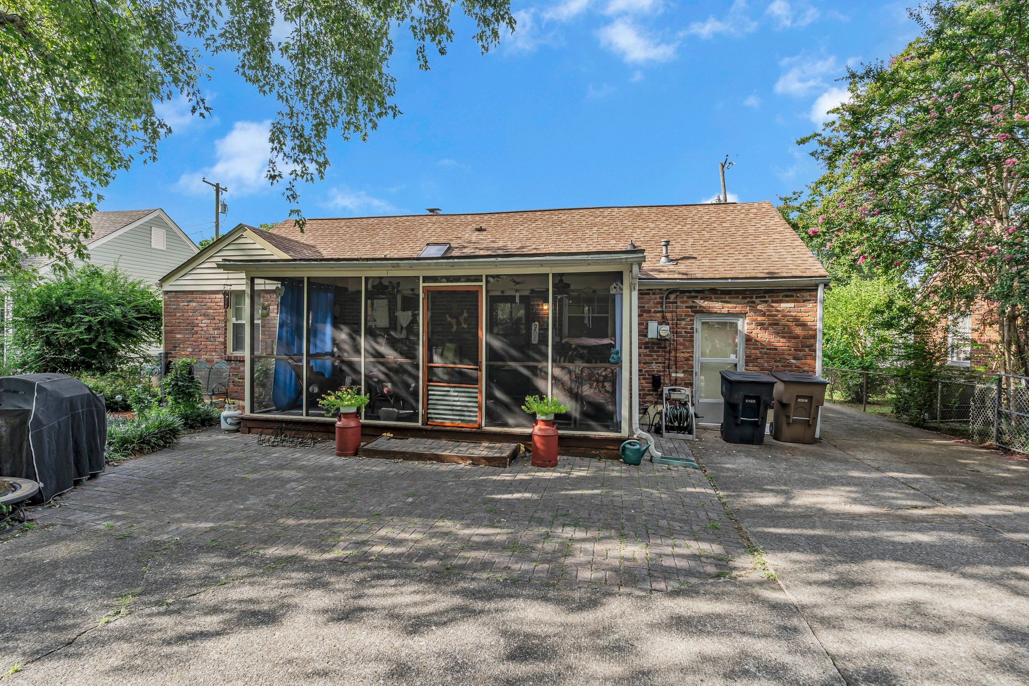 253 Sunrise Ave