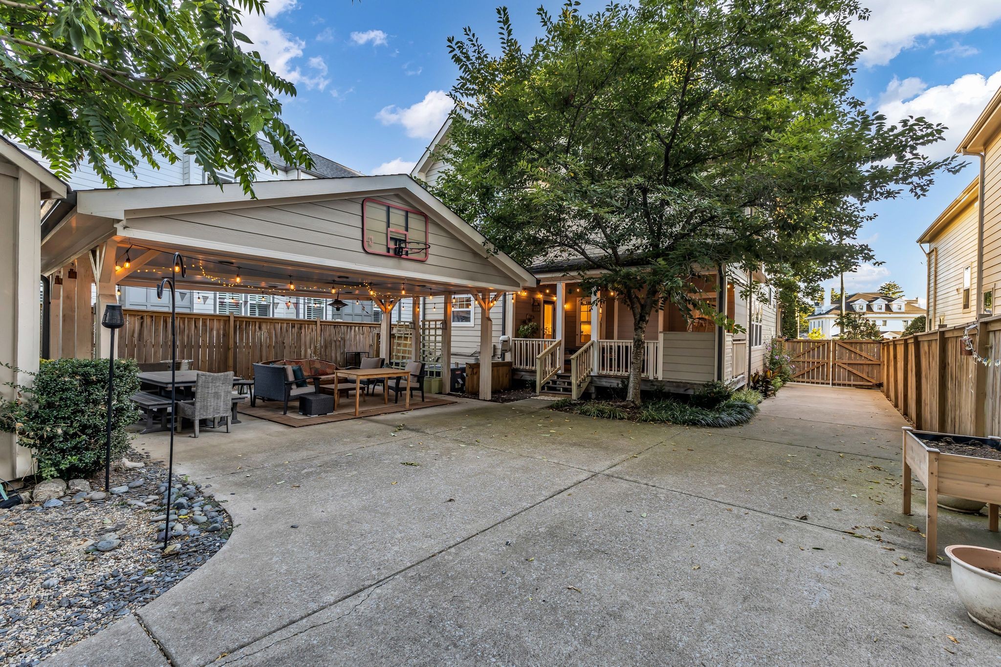 914 Kirkwood Ave
