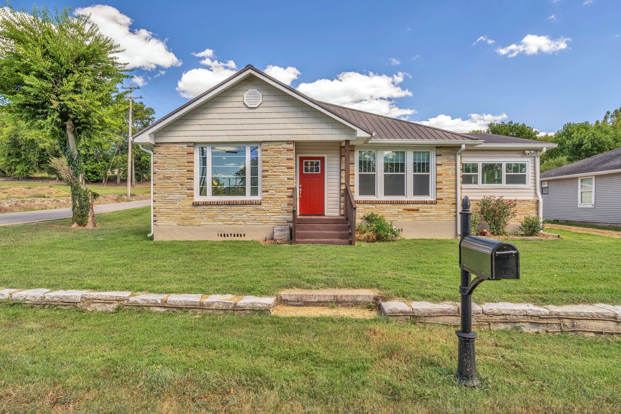 108 Damascus St