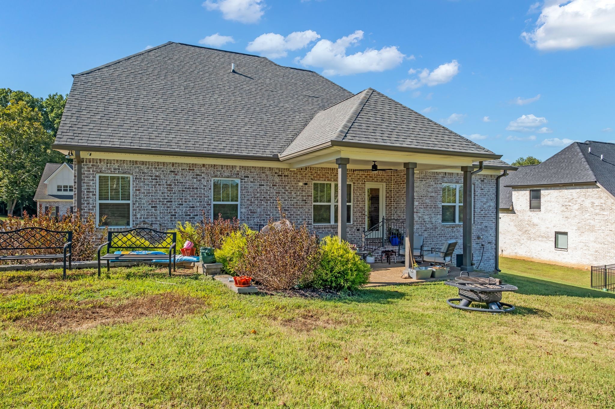 807 Ridgestone Pl