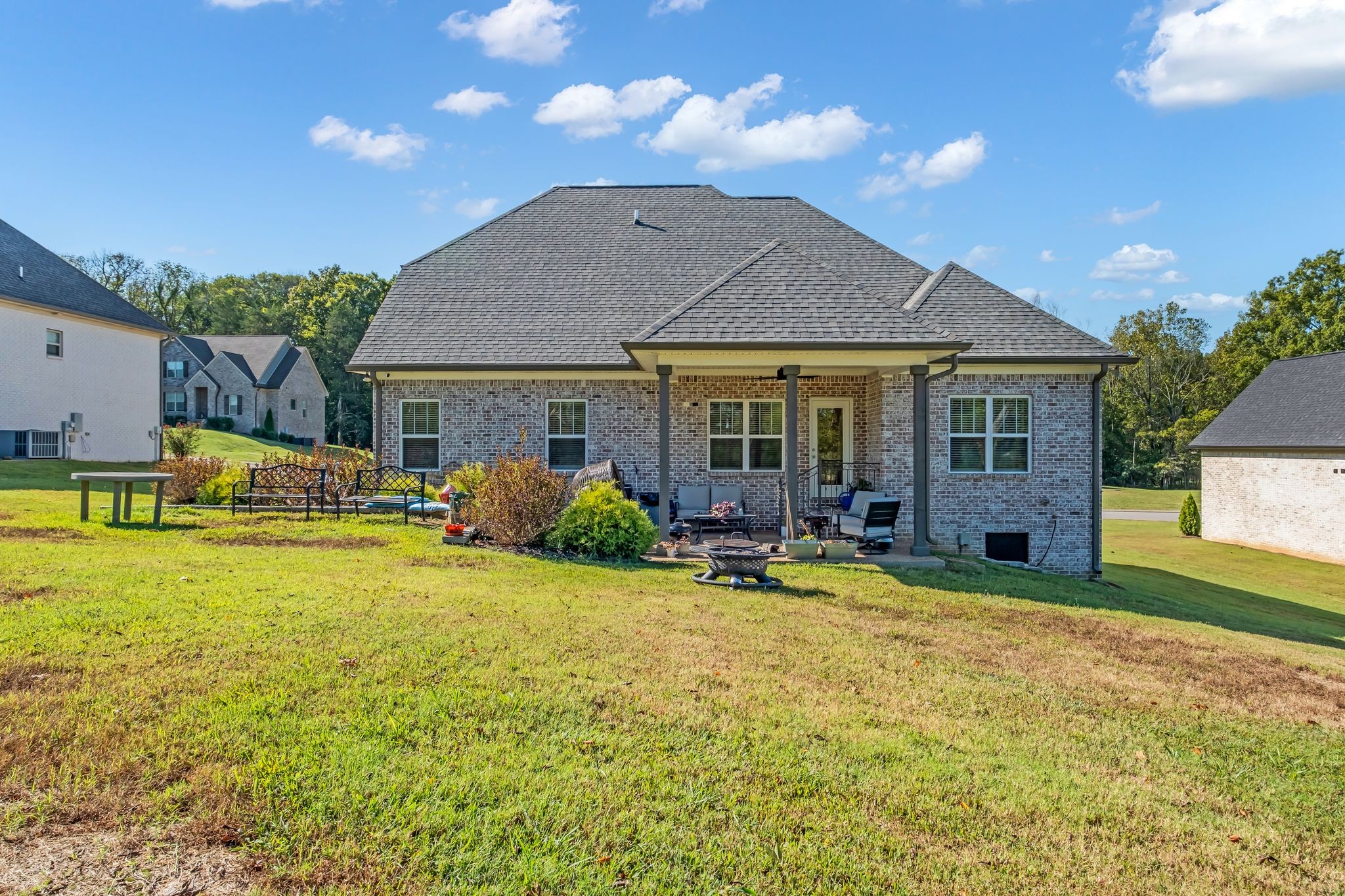 807 Ridgestone Pl