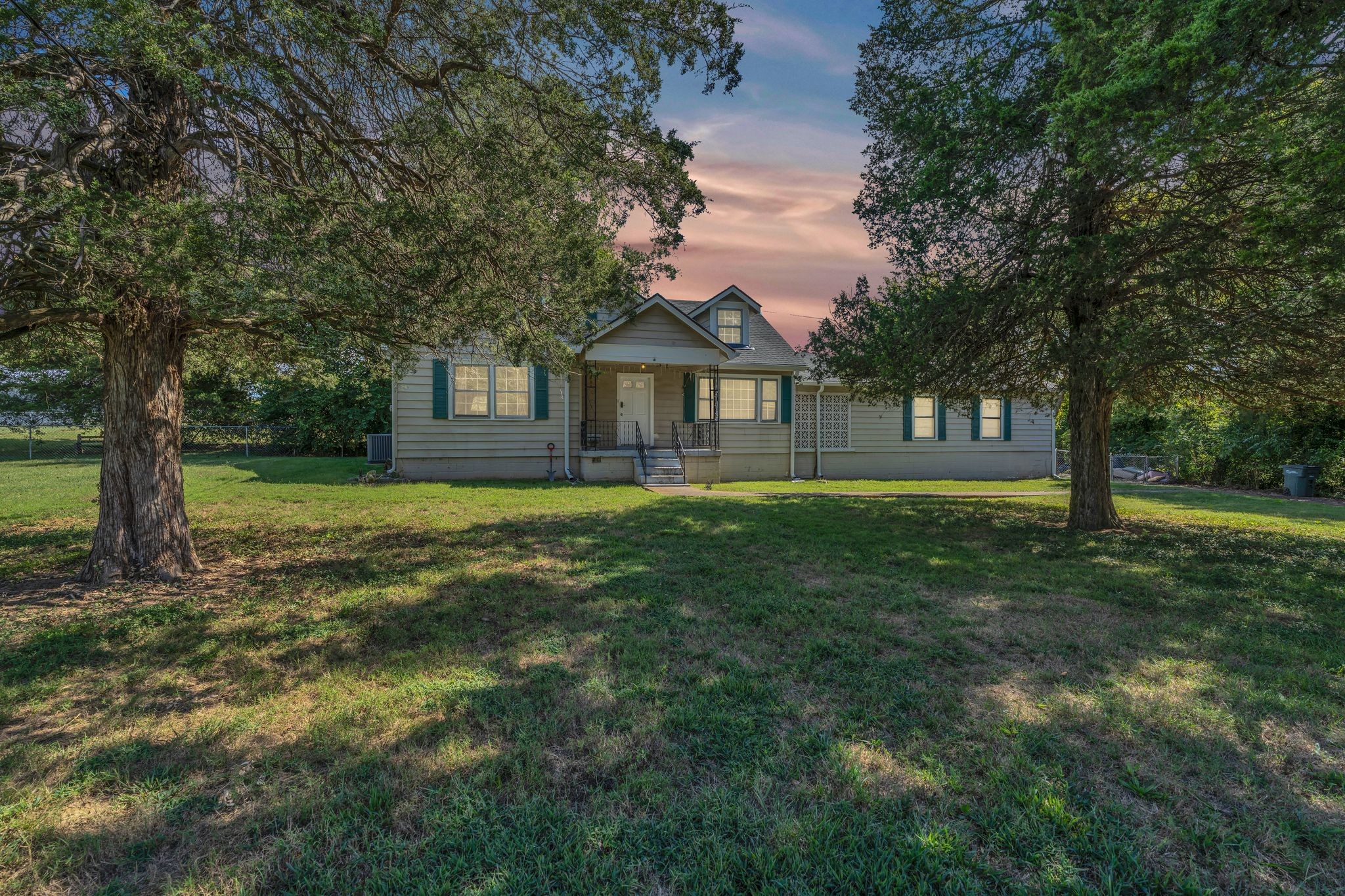 5616 Clarksville Pike