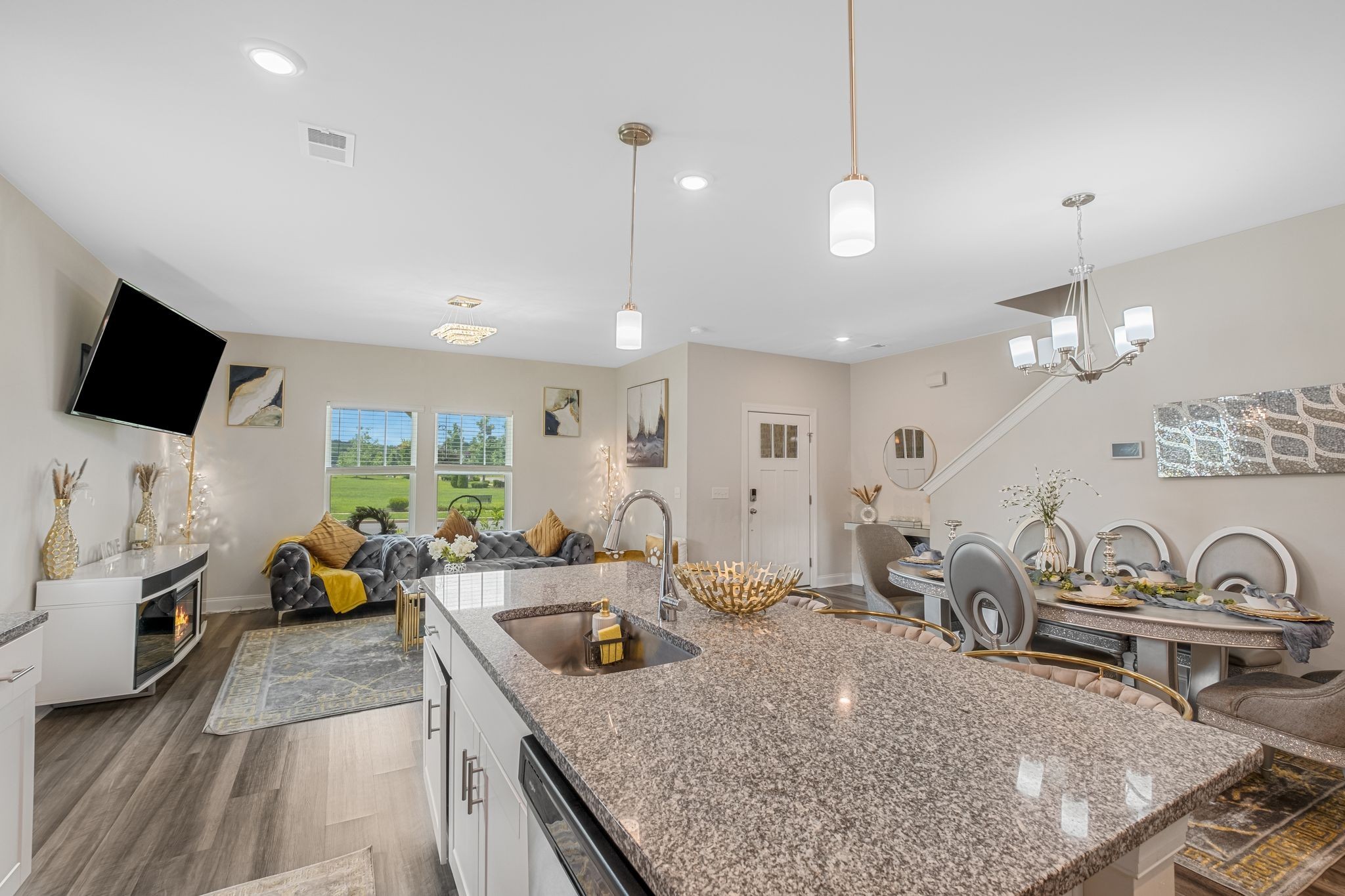 1400 Acklen Ln