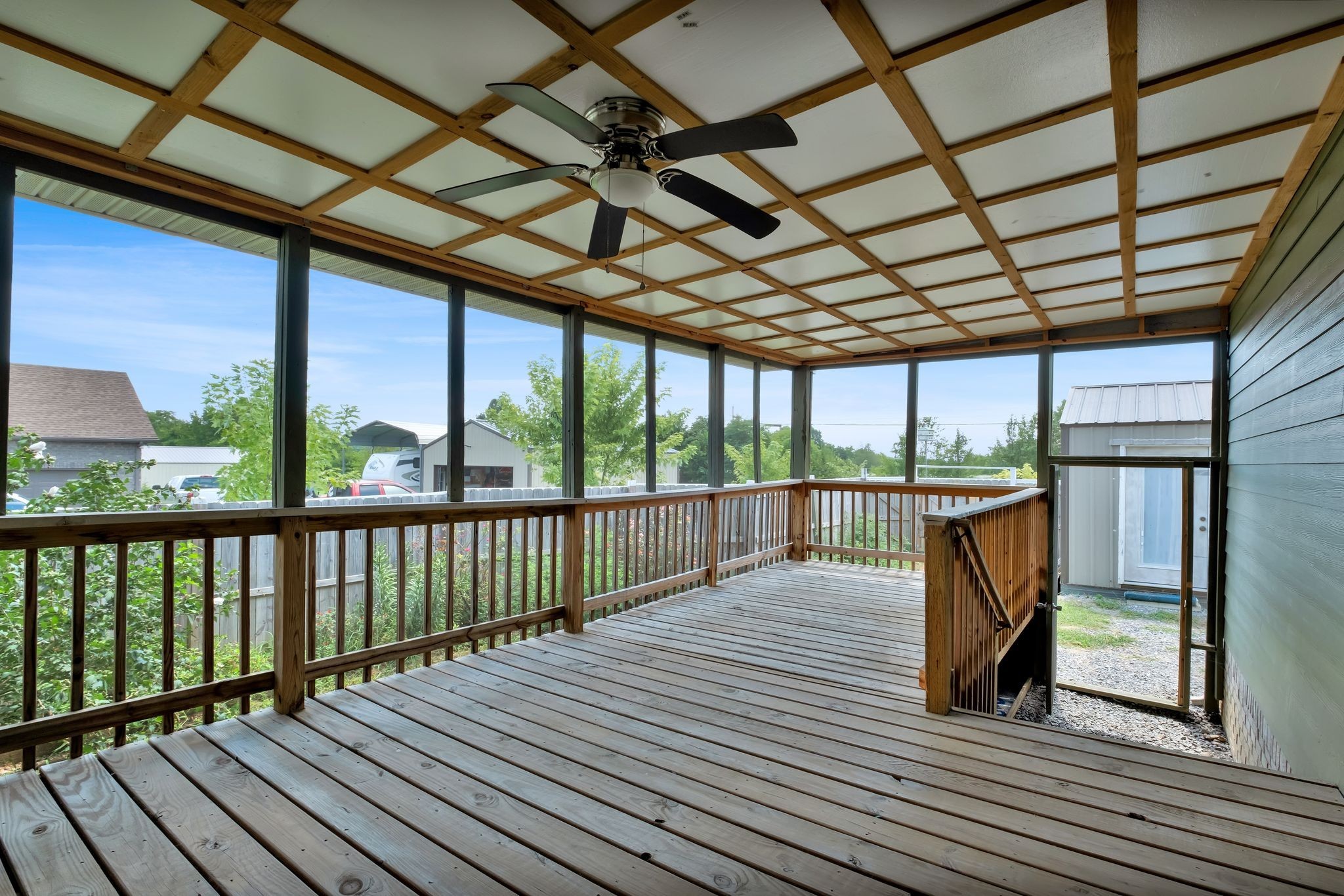 210 Hollow Tree Cir
