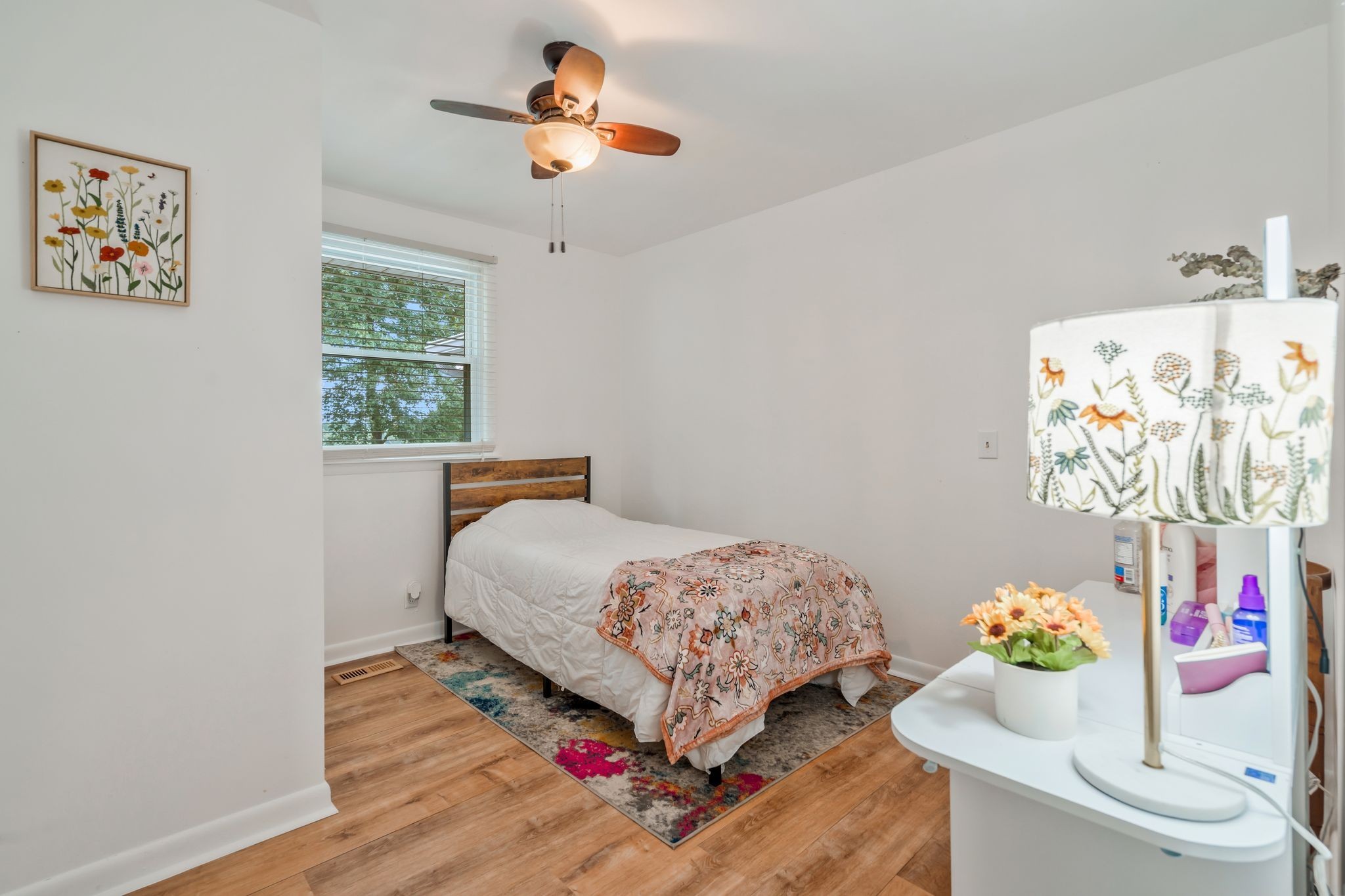 247 High Cliff Dr
