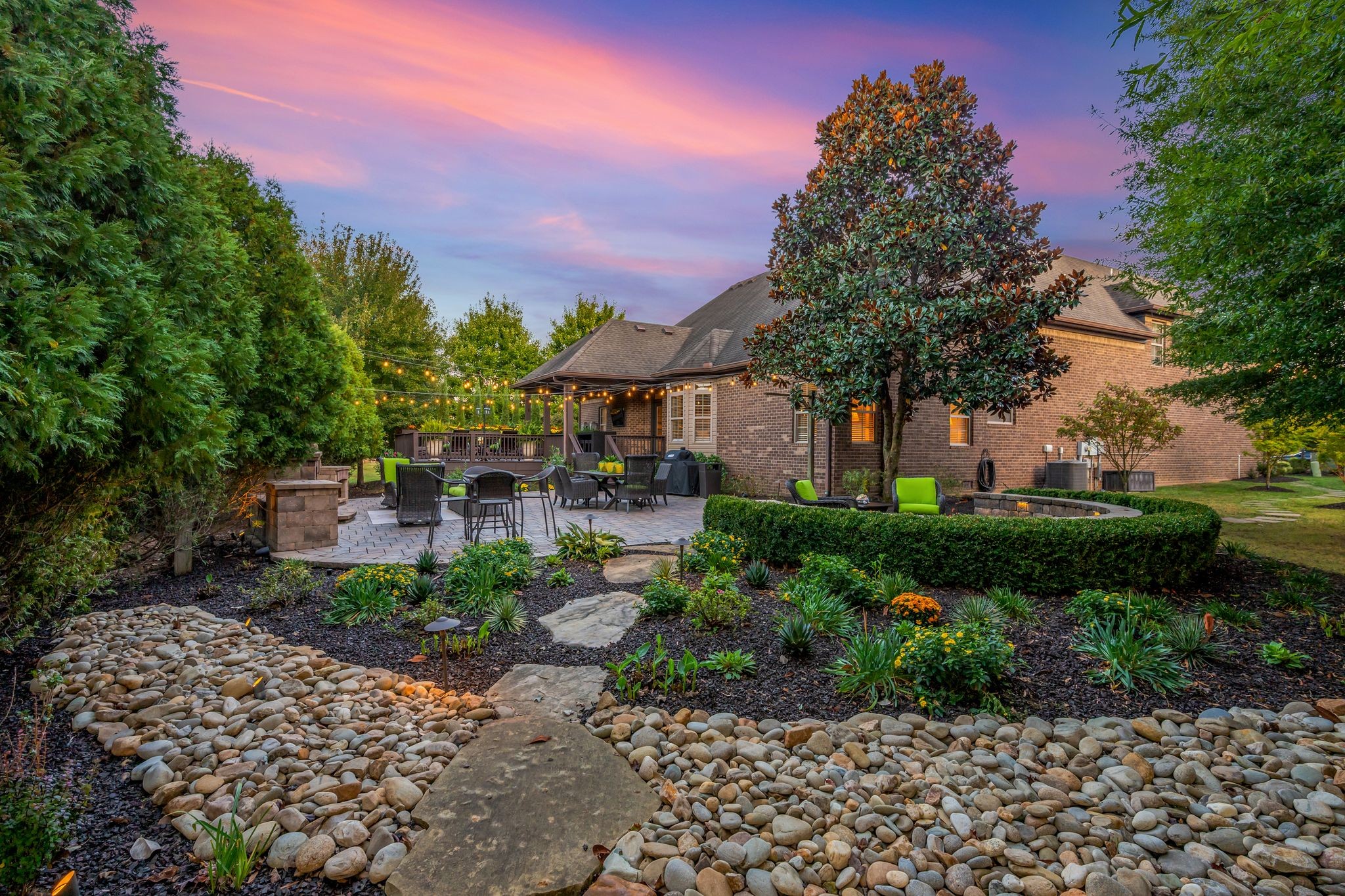 1012 Broughton Pl