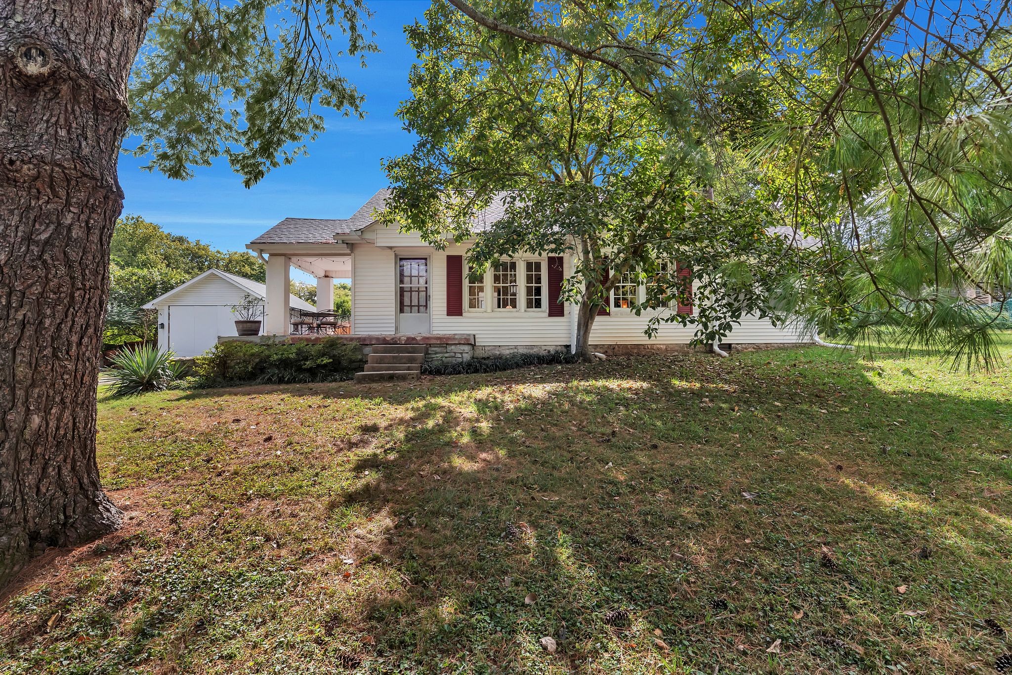 1418 Riverwood Dr