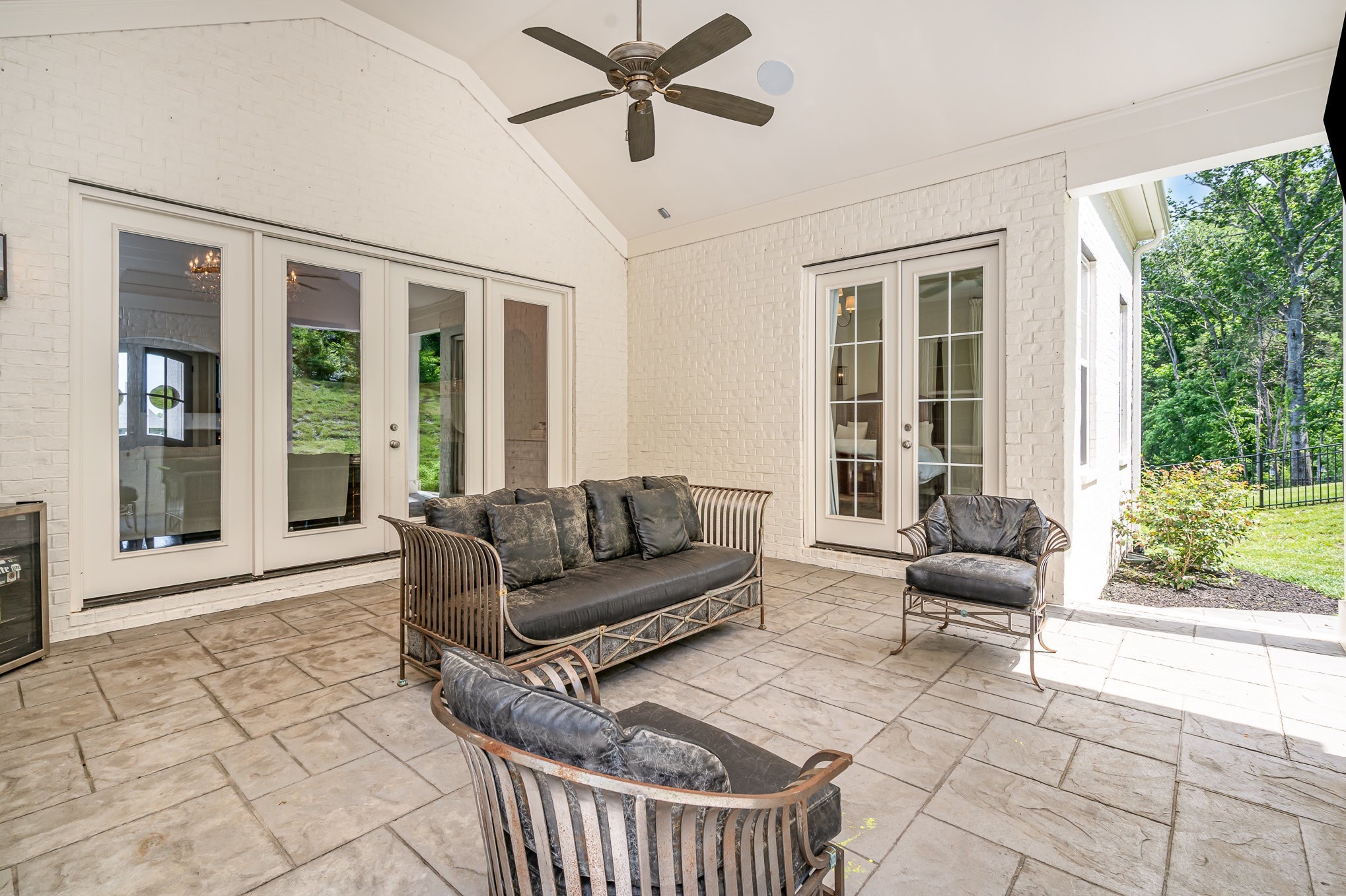 2036 Bocage Cir