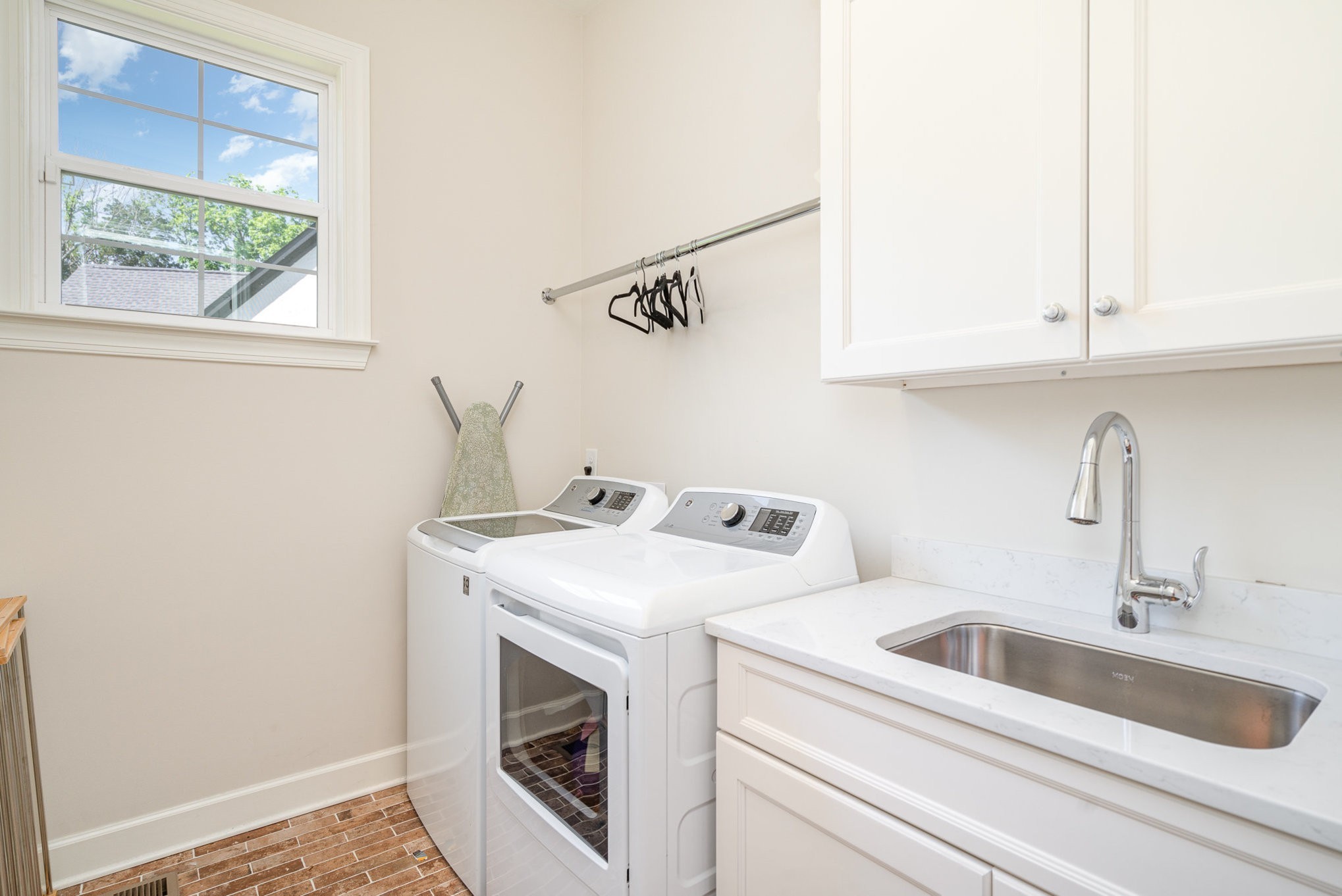 2036 Bocage Cir