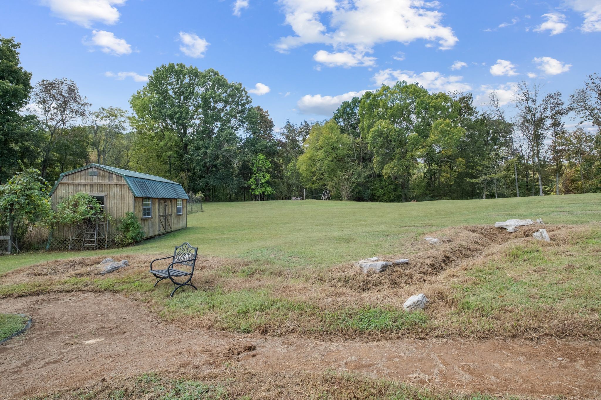 140 Robertson Ln