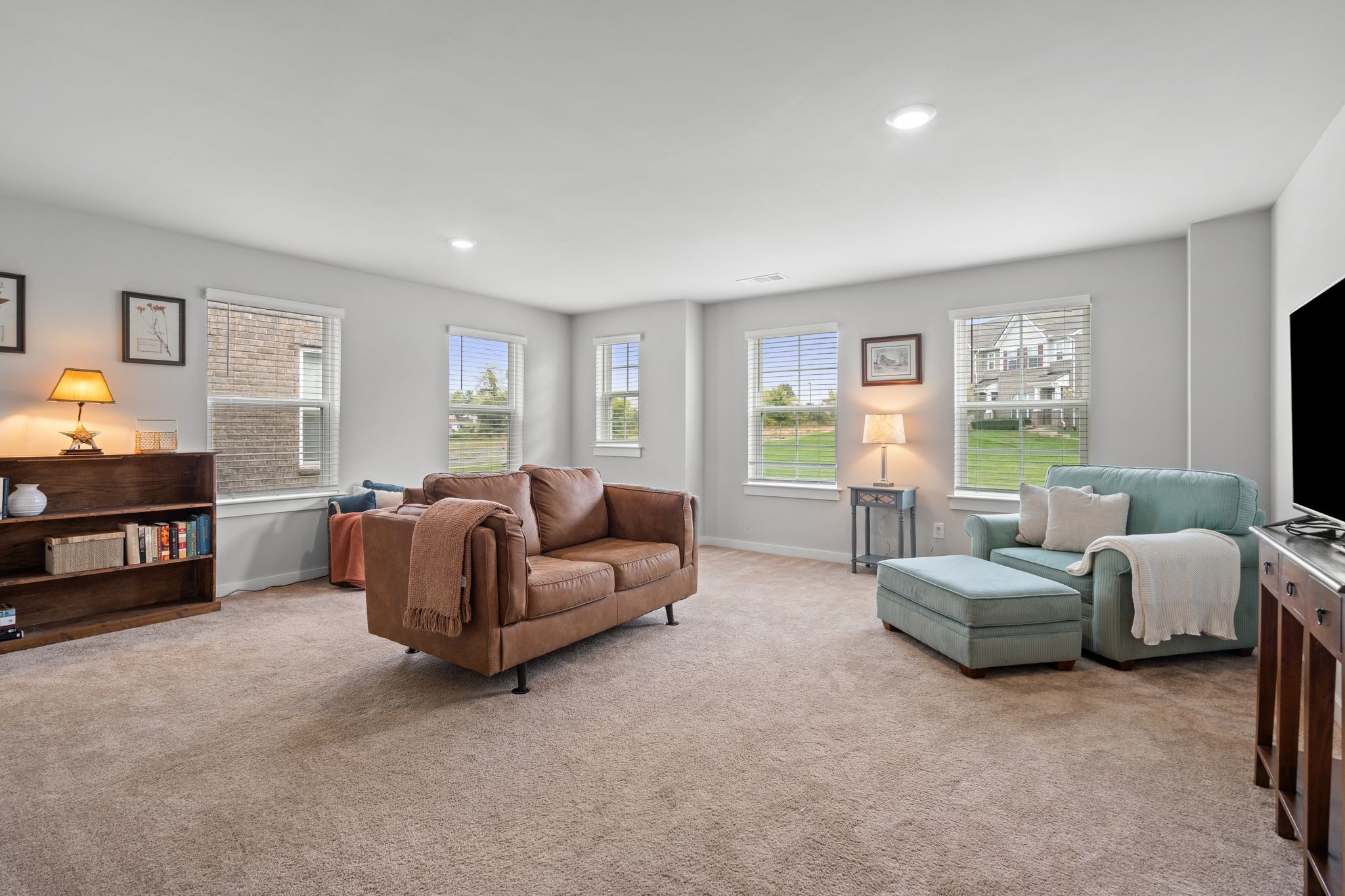 1011 Henley Ln