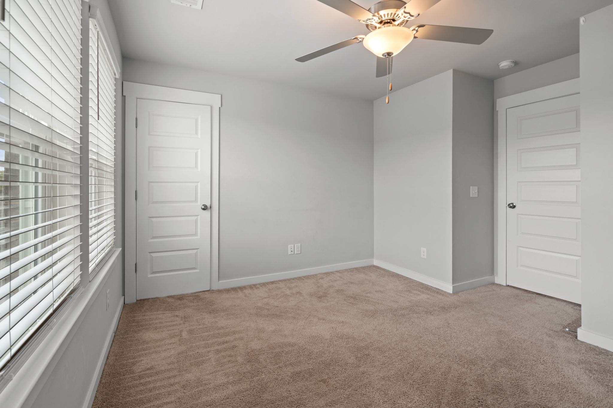 1011 Henley Ln