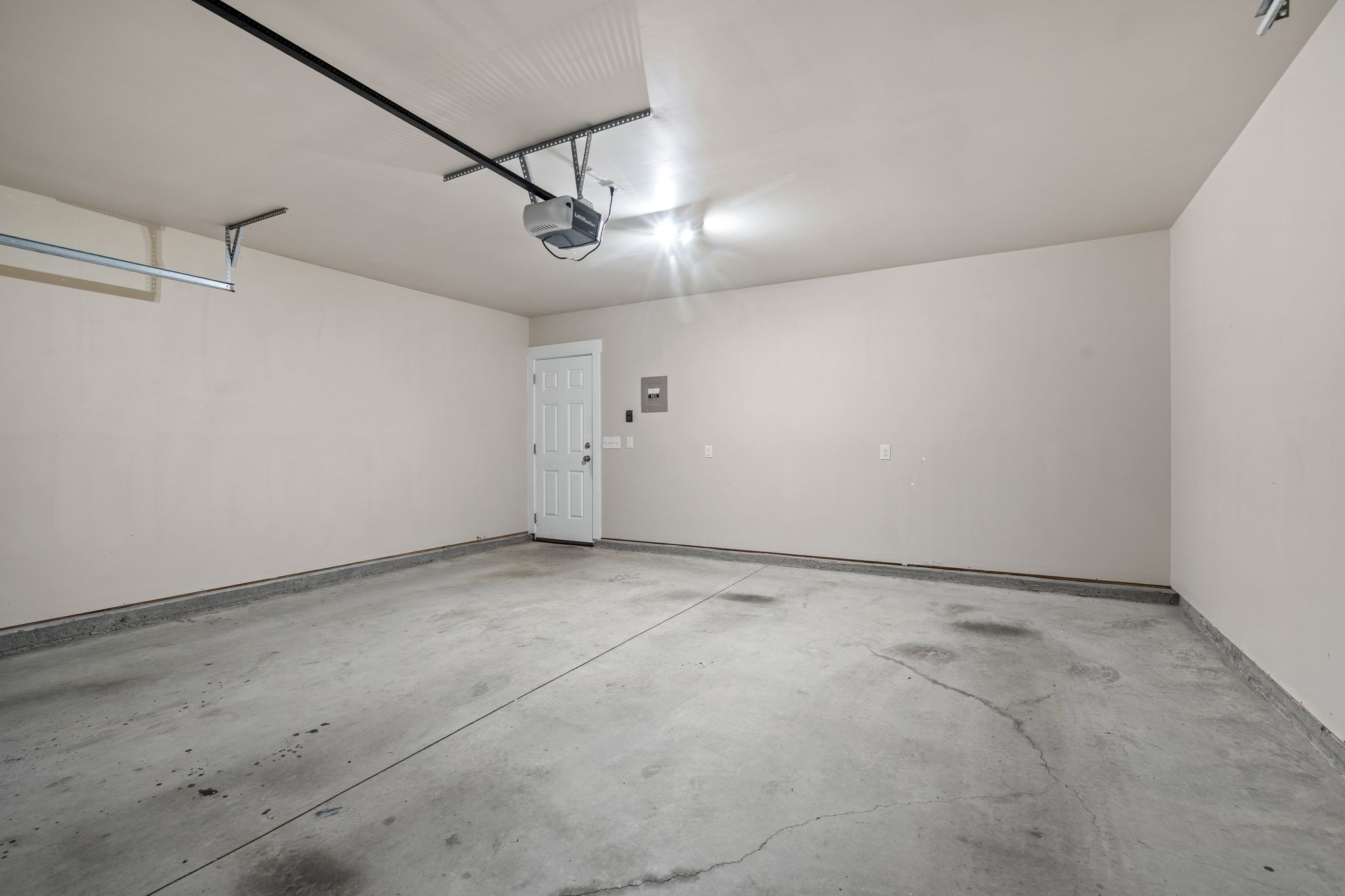 1011 Henley Ln