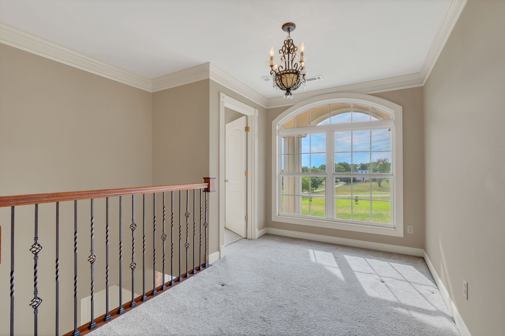 1011 Robertson Rd