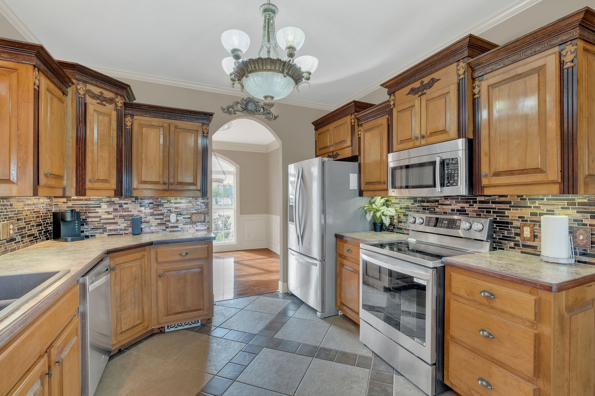 1011 Robertson Rd