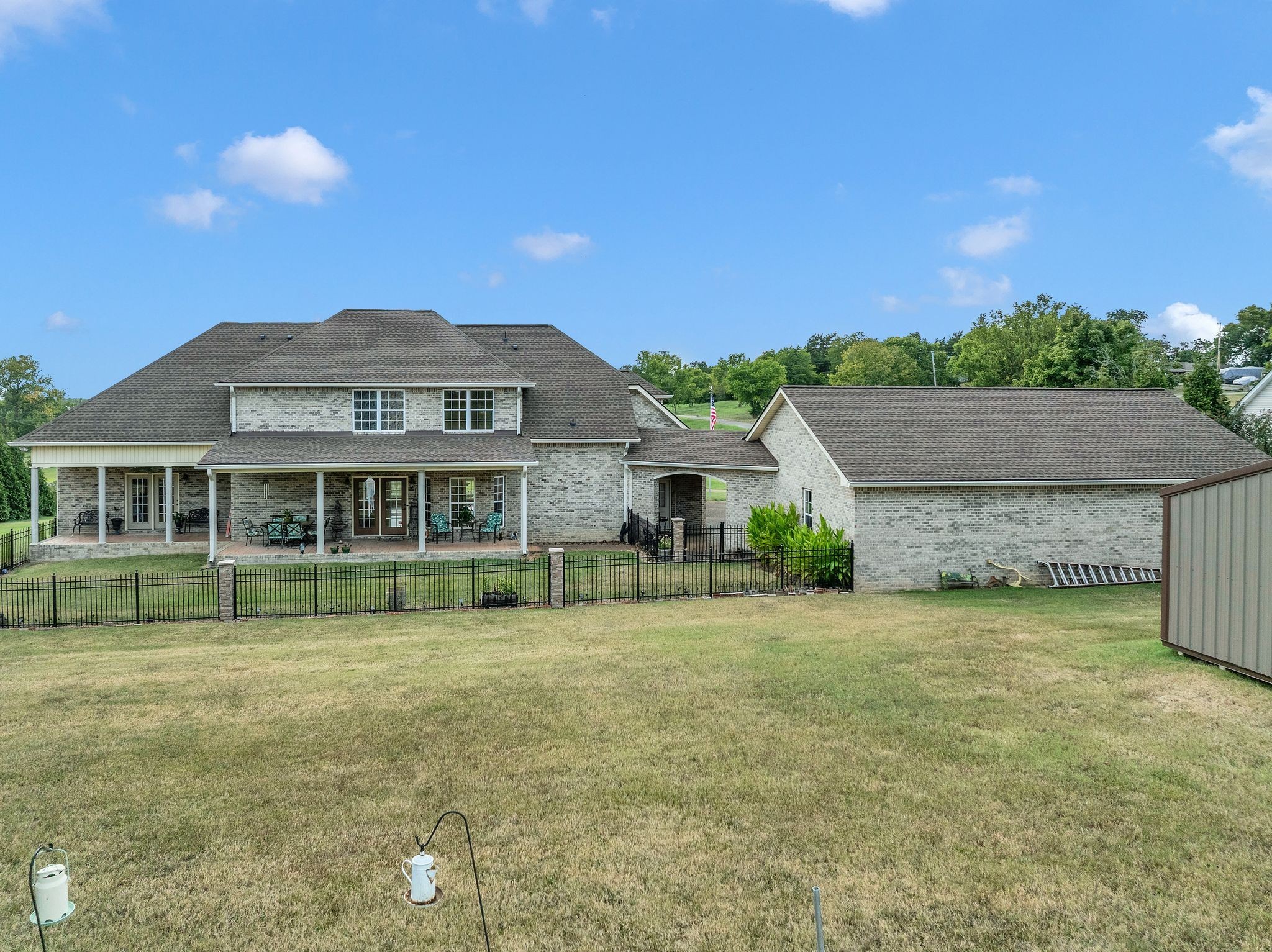 1011 Robertson Rd