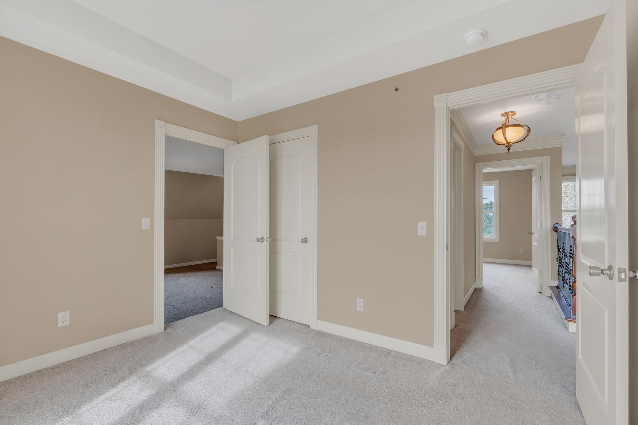 1011 Robertson Rd