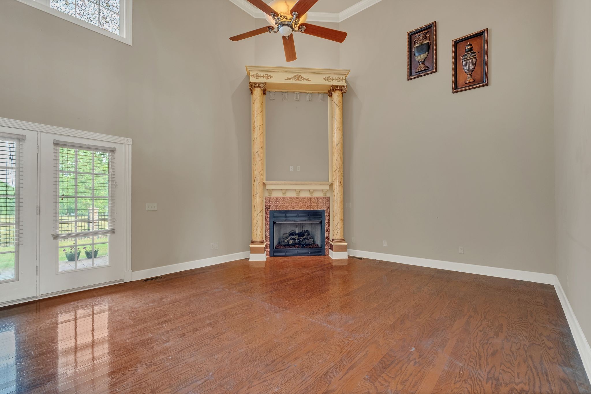 1011 Robertson Rd