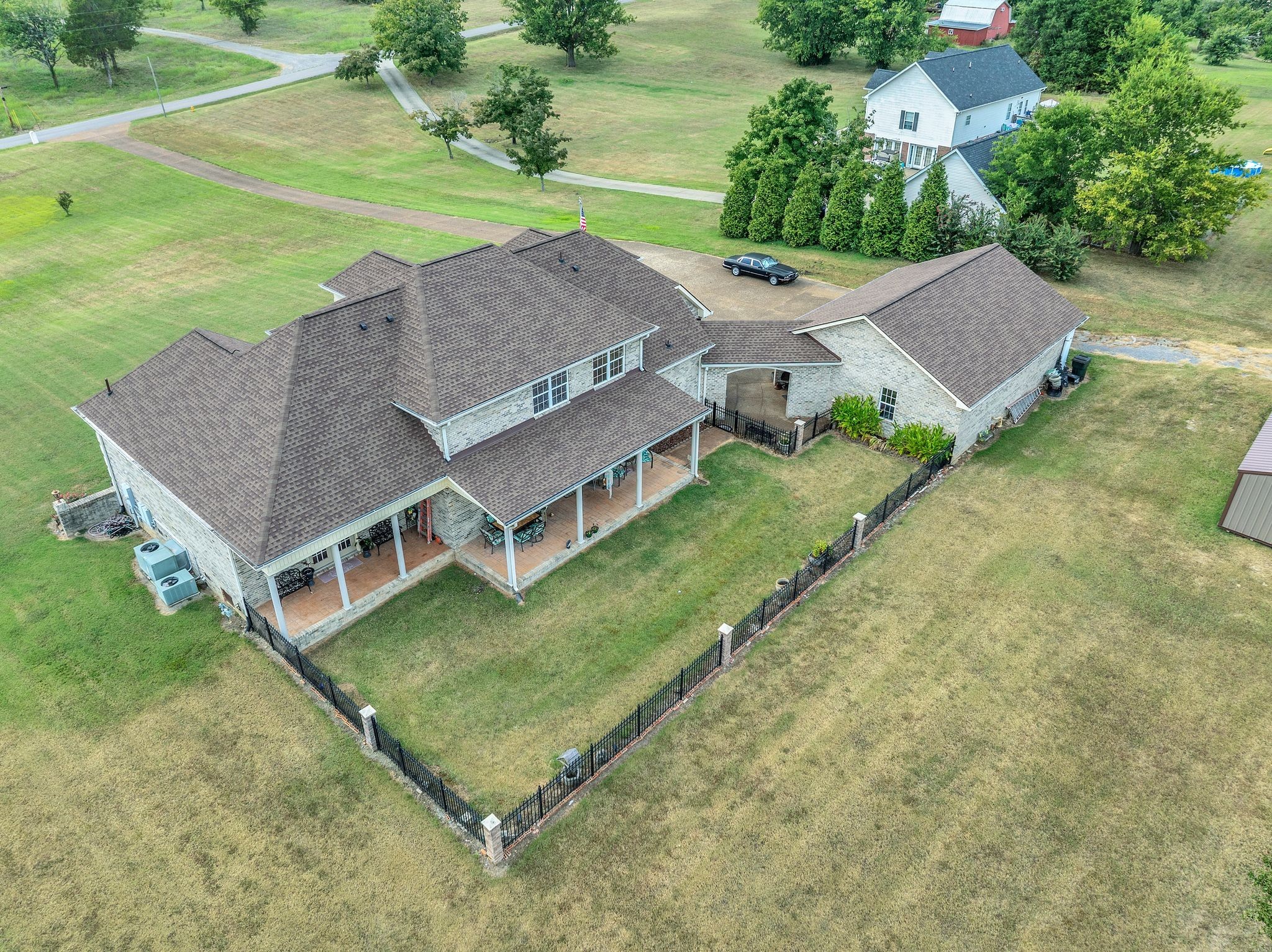 1011 Robertson Rd