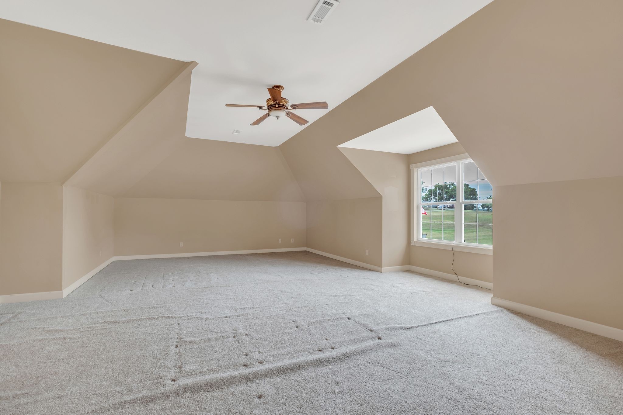 1011 Robertson Rd