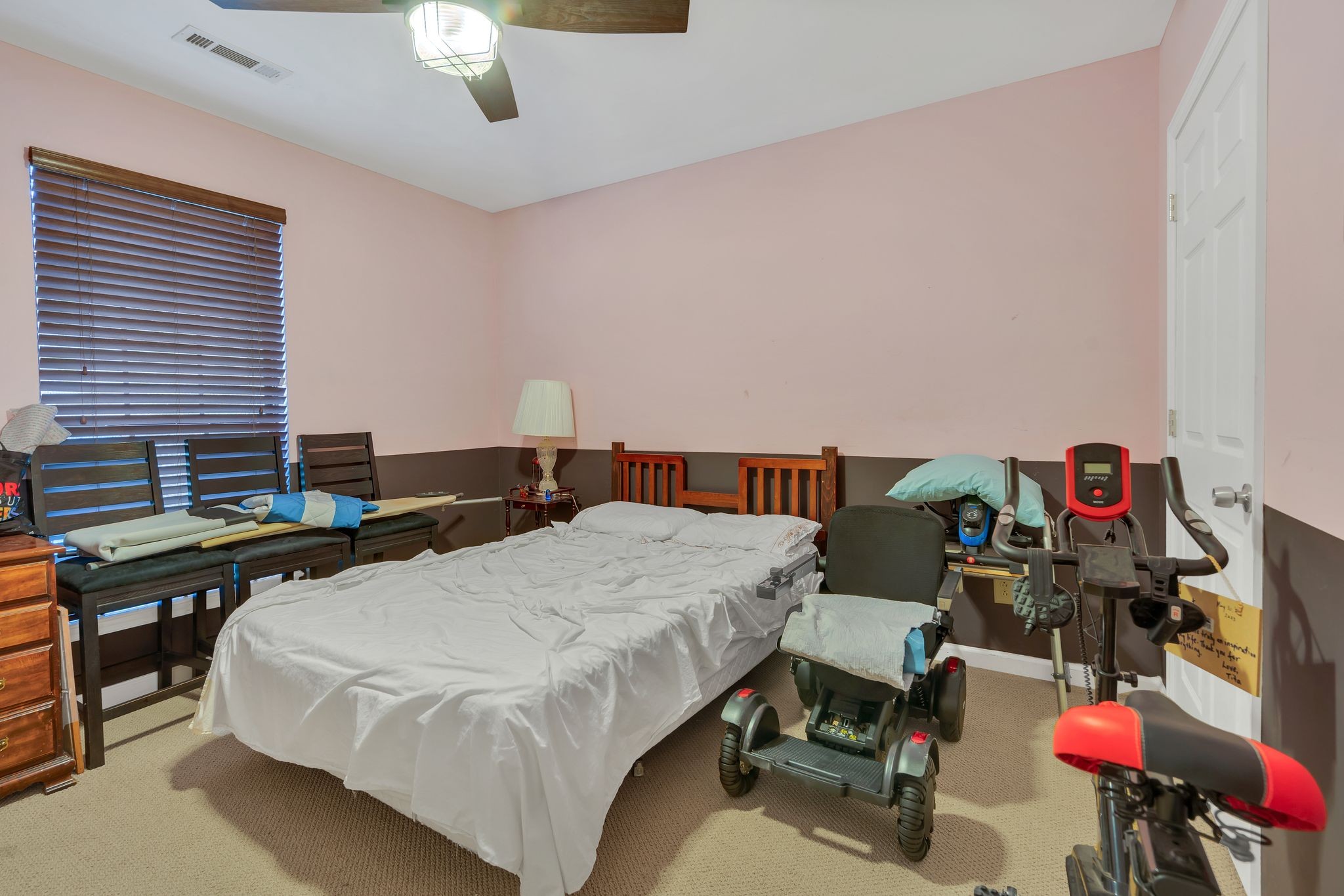 8616 Sawyer Brown Rd