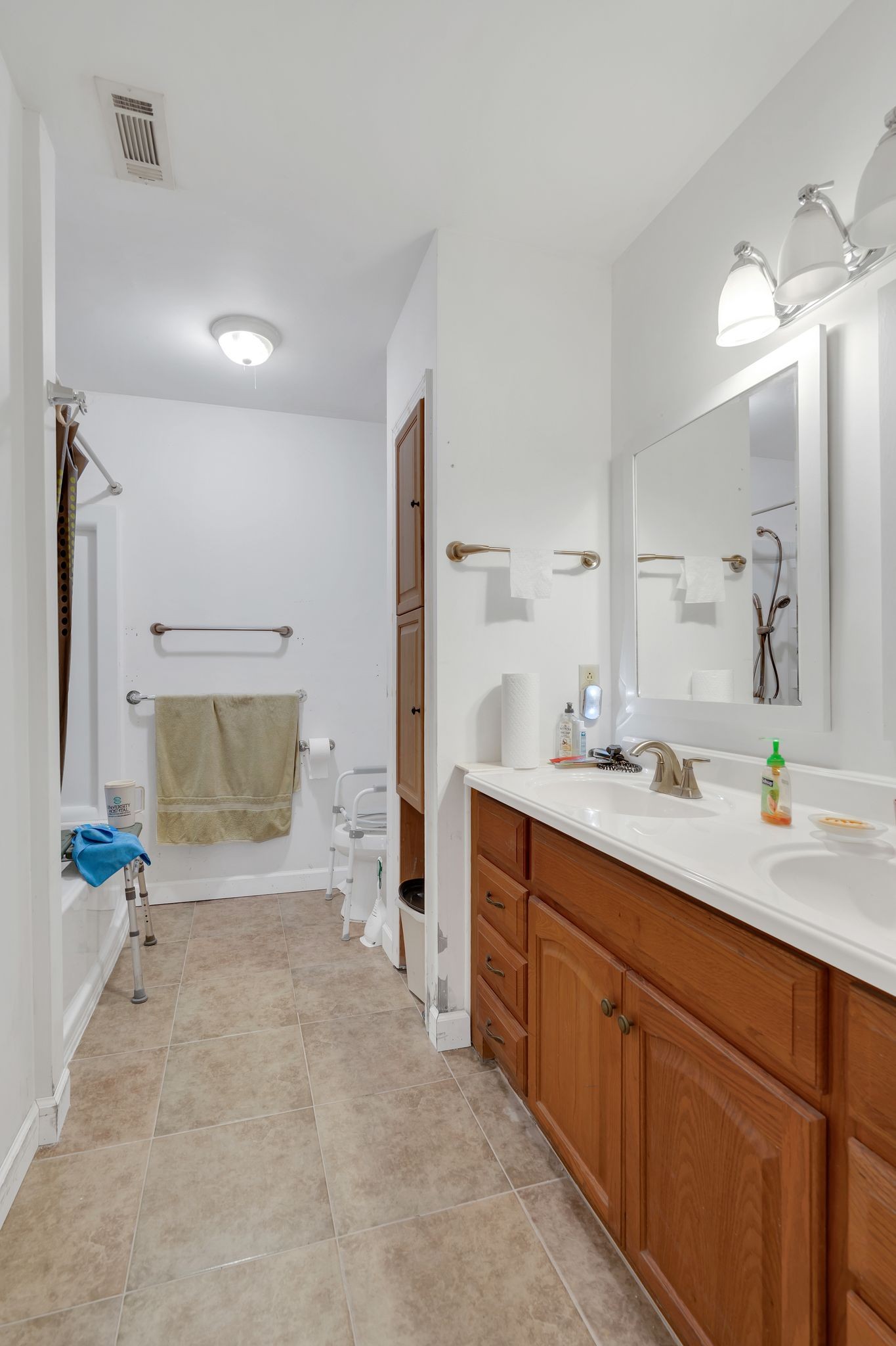 8616 Sawyer Brown Rd