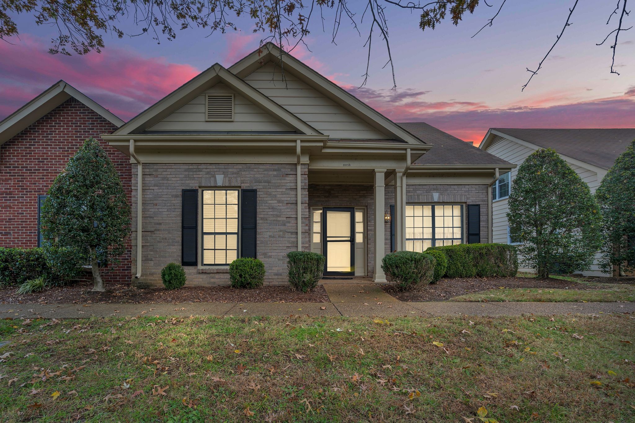 8616 Sawyer Brown Rd