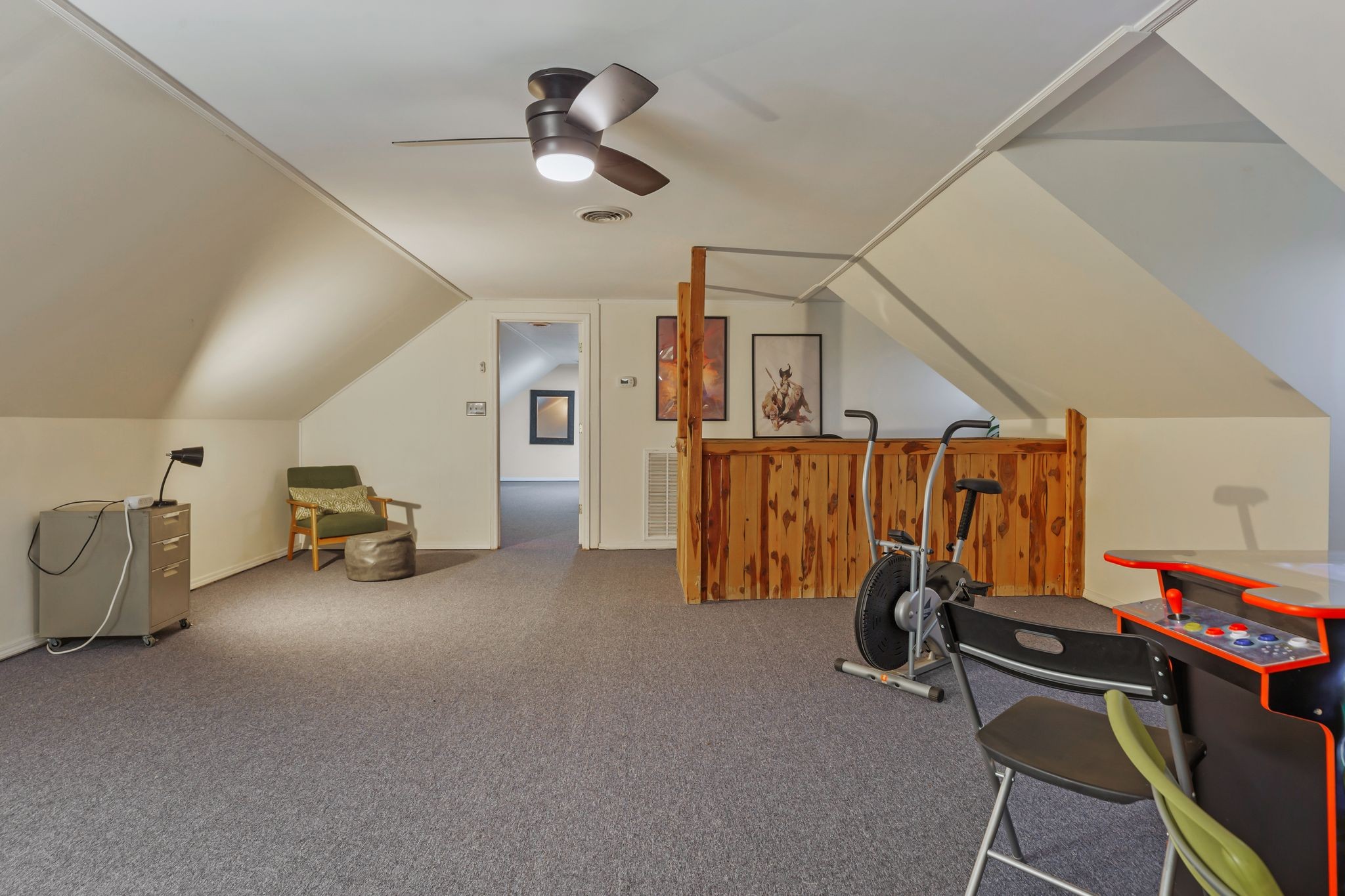 1409 E Northfield Blvd