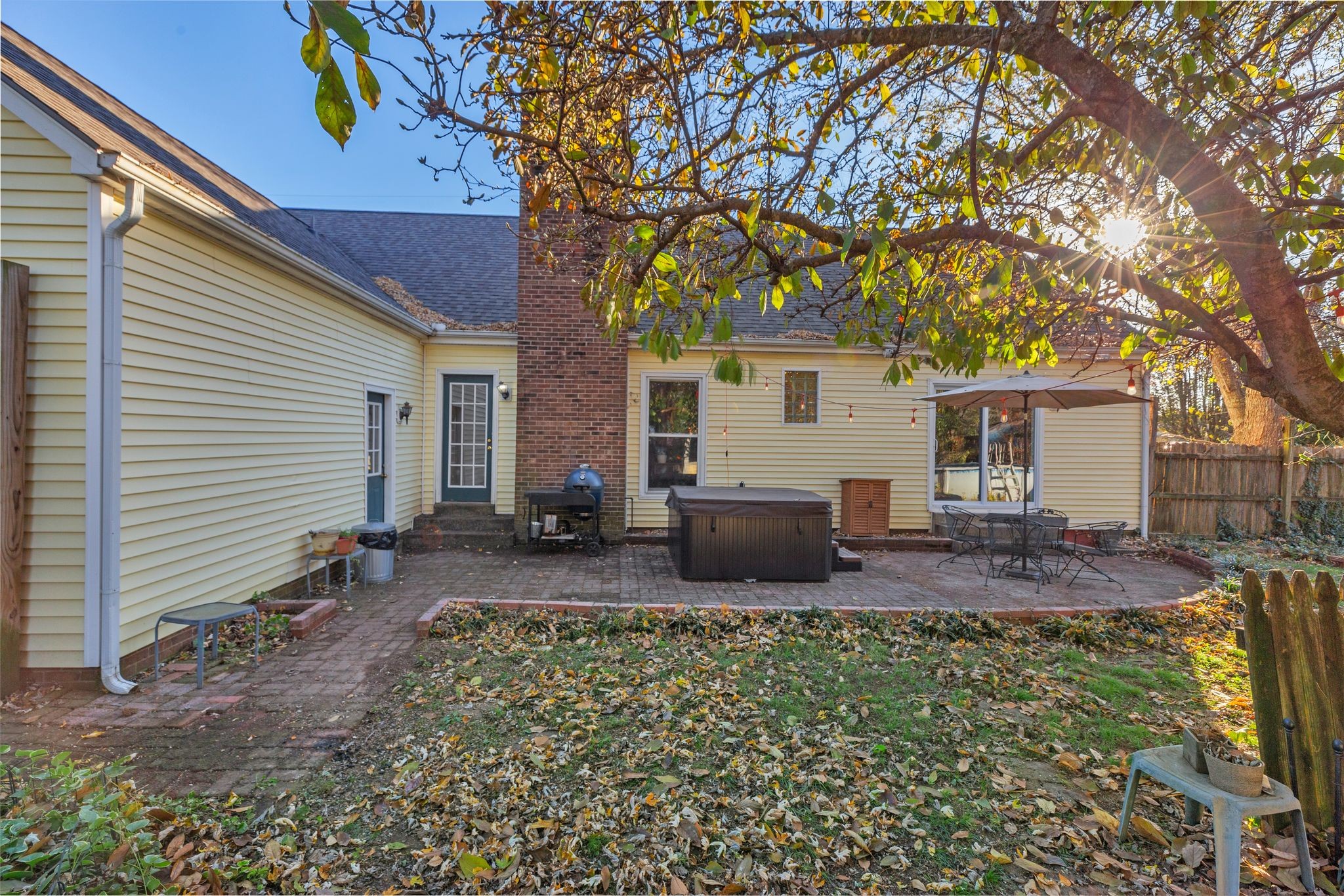 1409 E Northfield Blvd