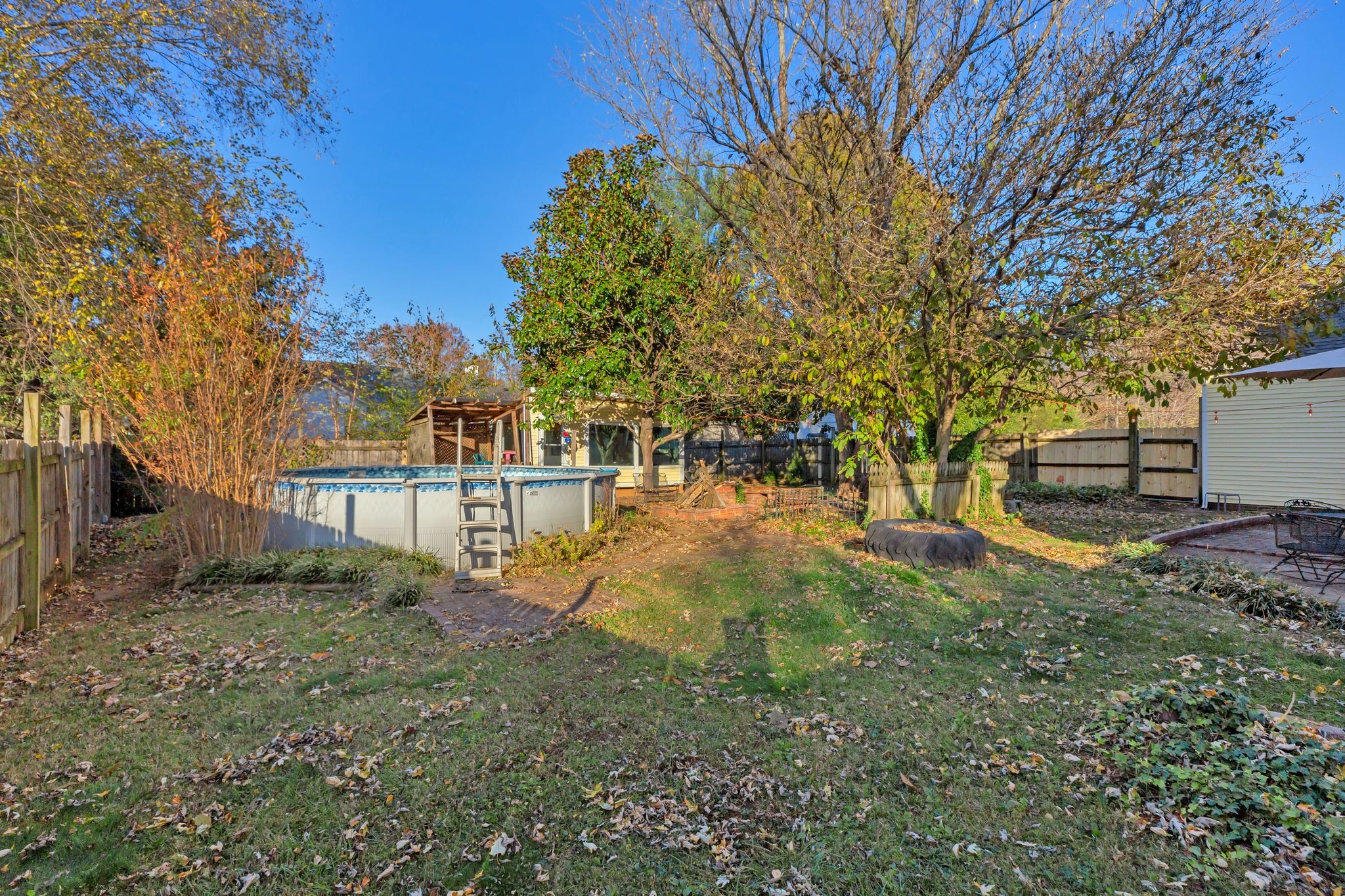 1409 E Northfield Blvd