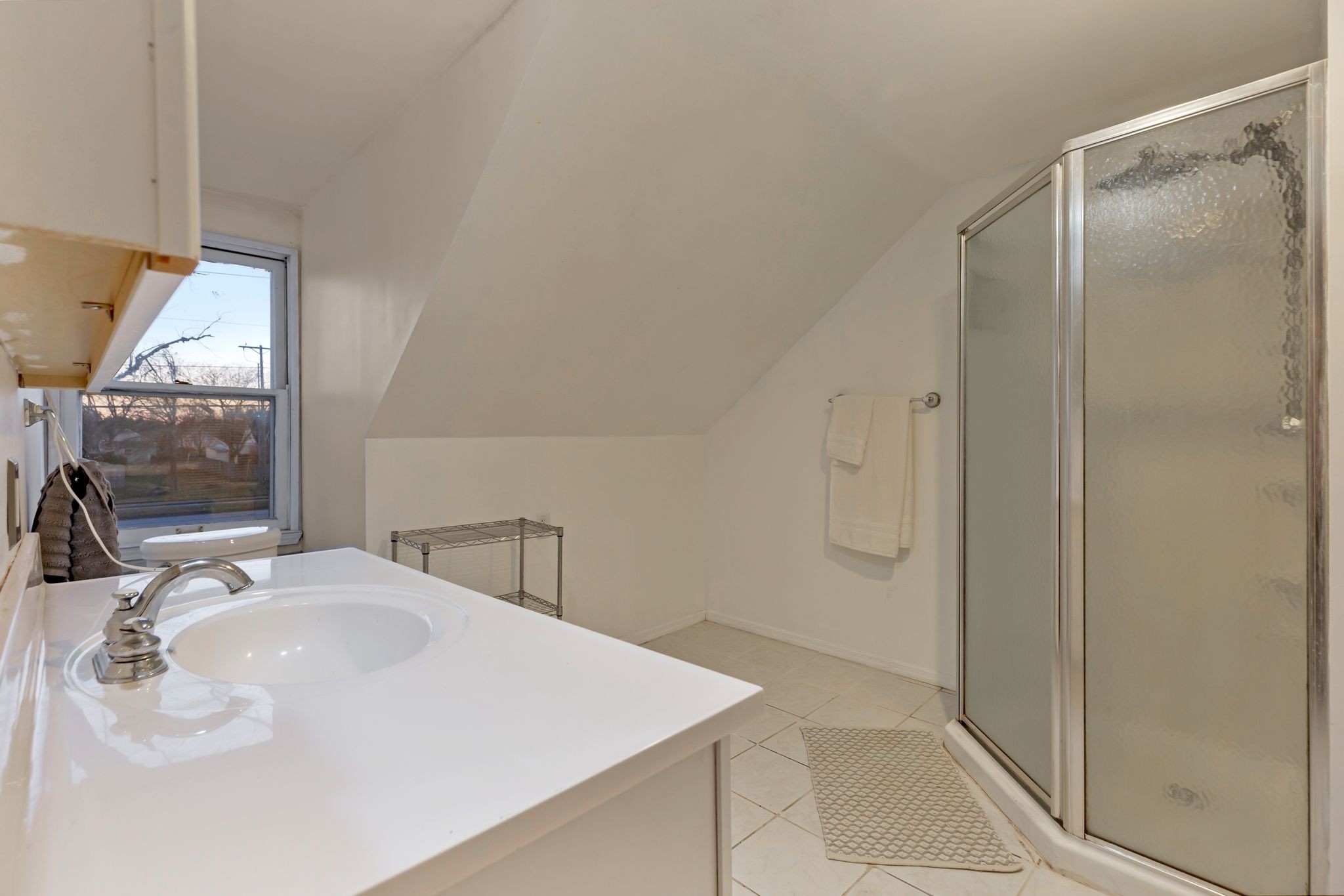 1409 E Northfield Blvd