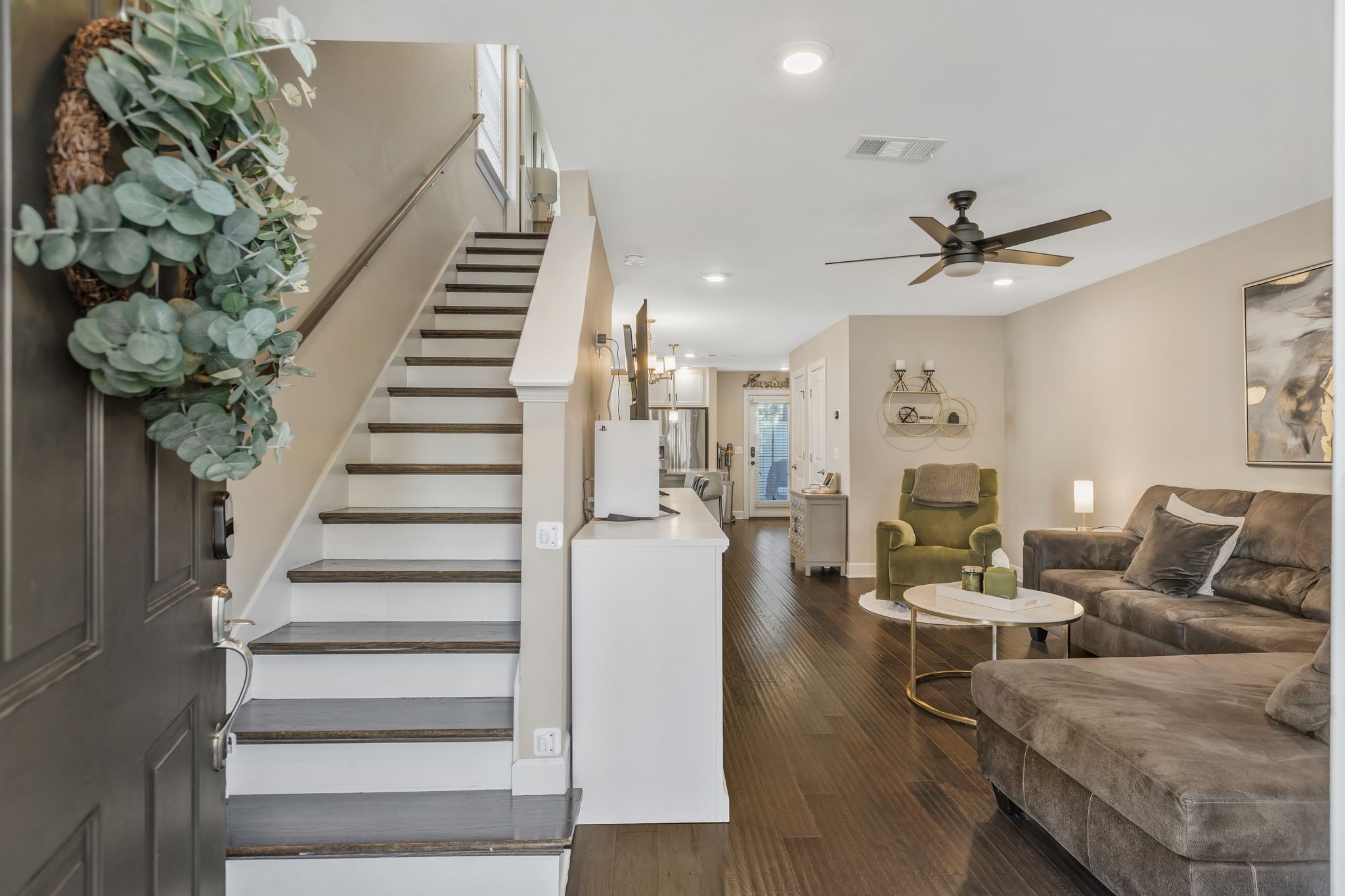 1100 Lilly Valley Way