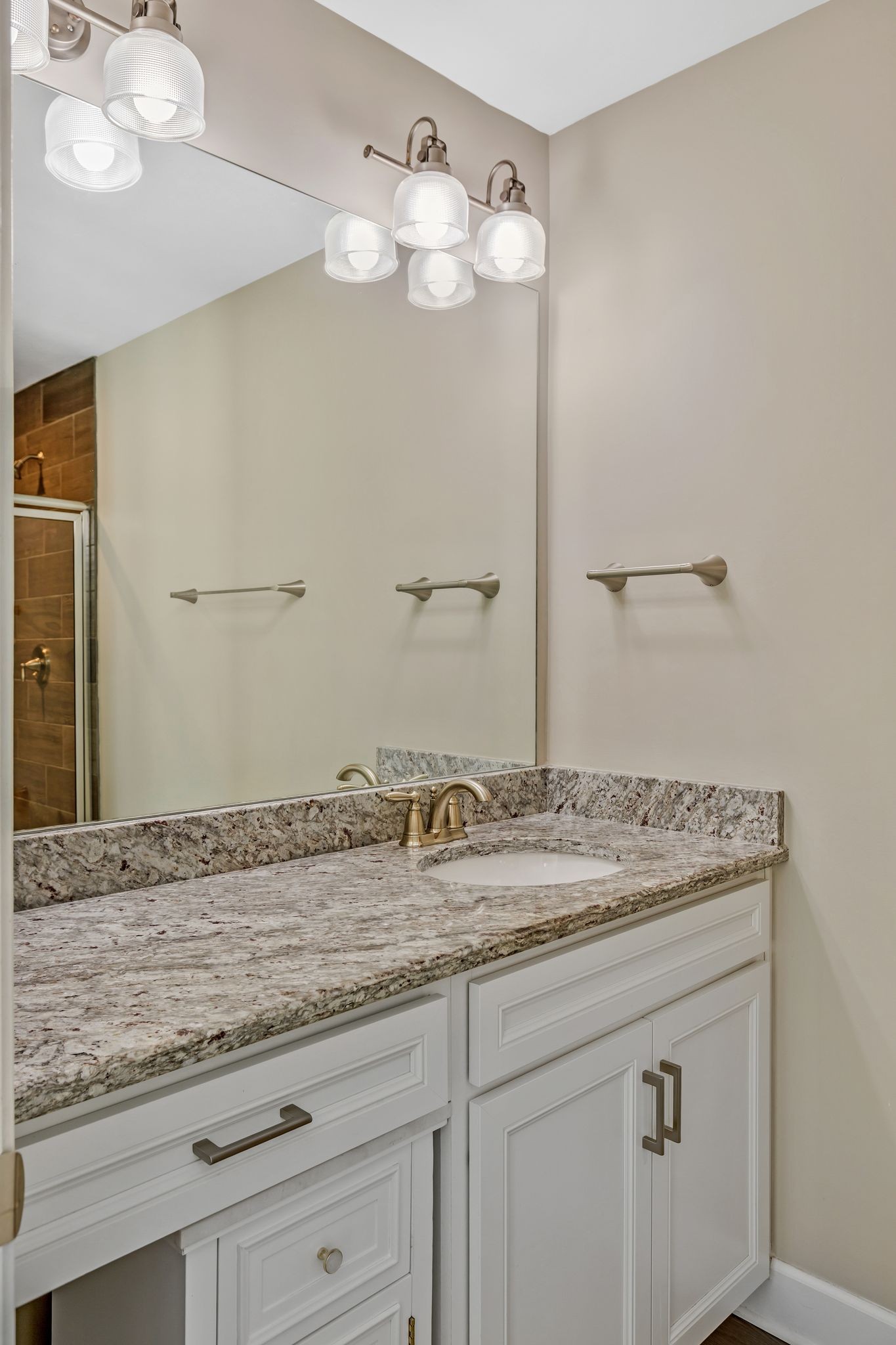 1100 Lilly Valley Way