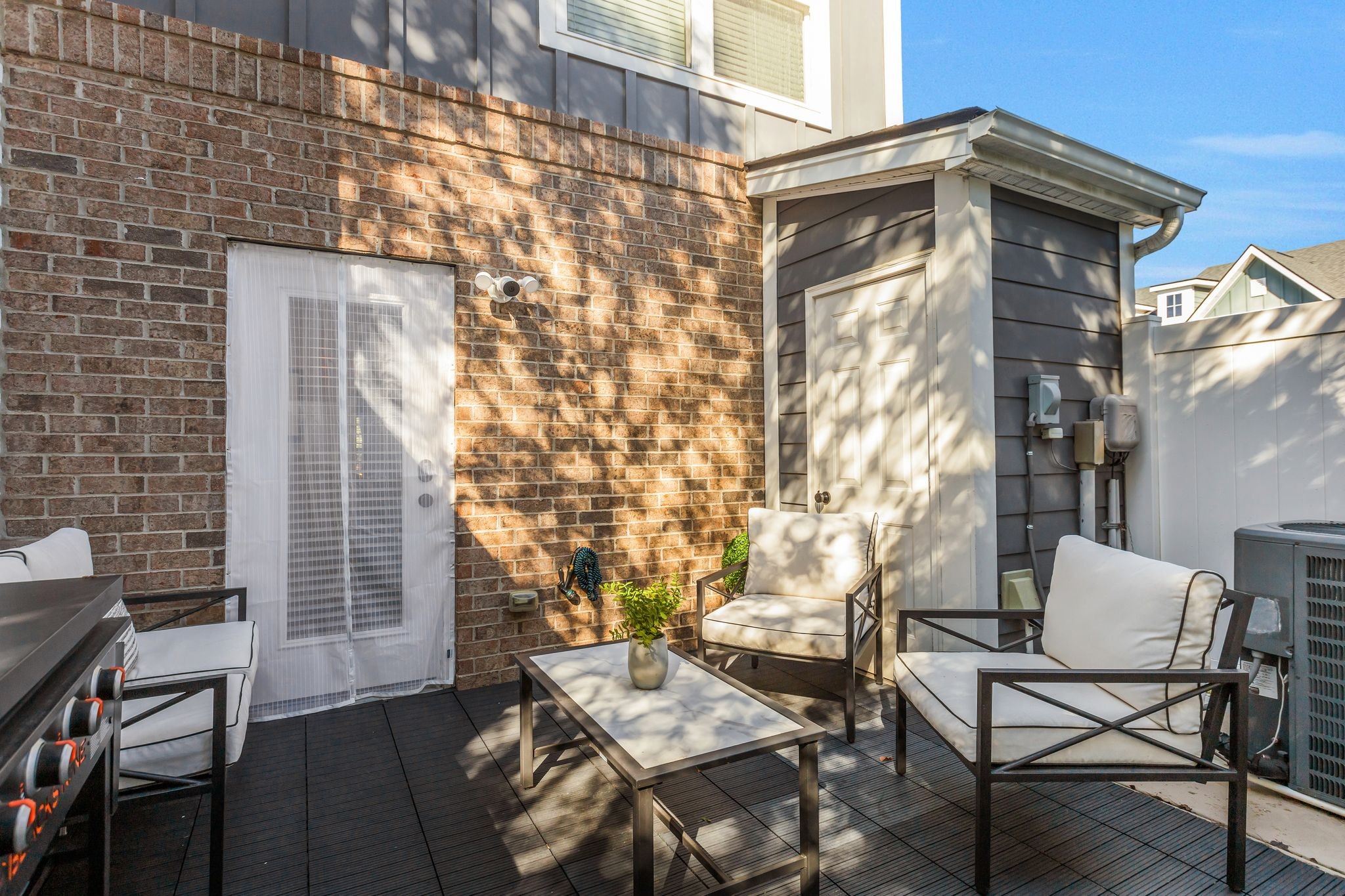 1100 Lilly Valley Way